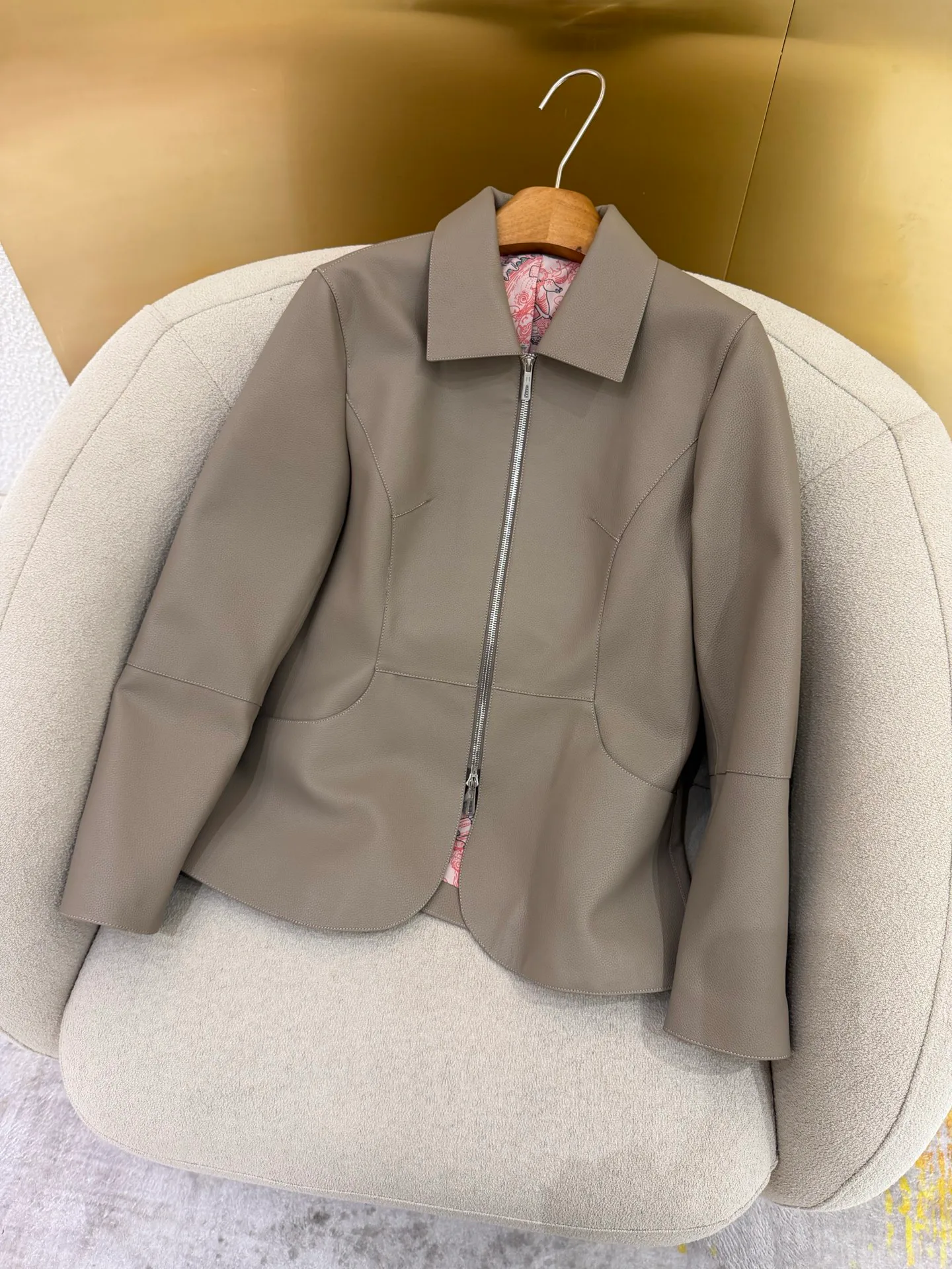 Women's Leather Jackets And Sheepskin Coats HERMES 17959242