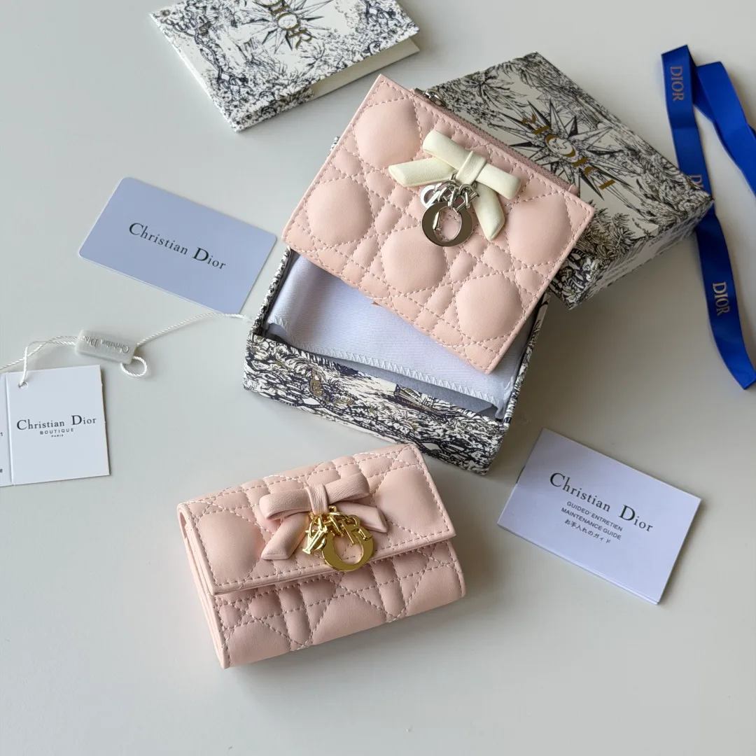 Women's Clutches CHRISTIAN DIOR 18493009