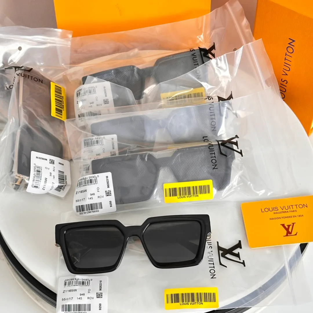 Glasses LOUIS VUITTON 17350192