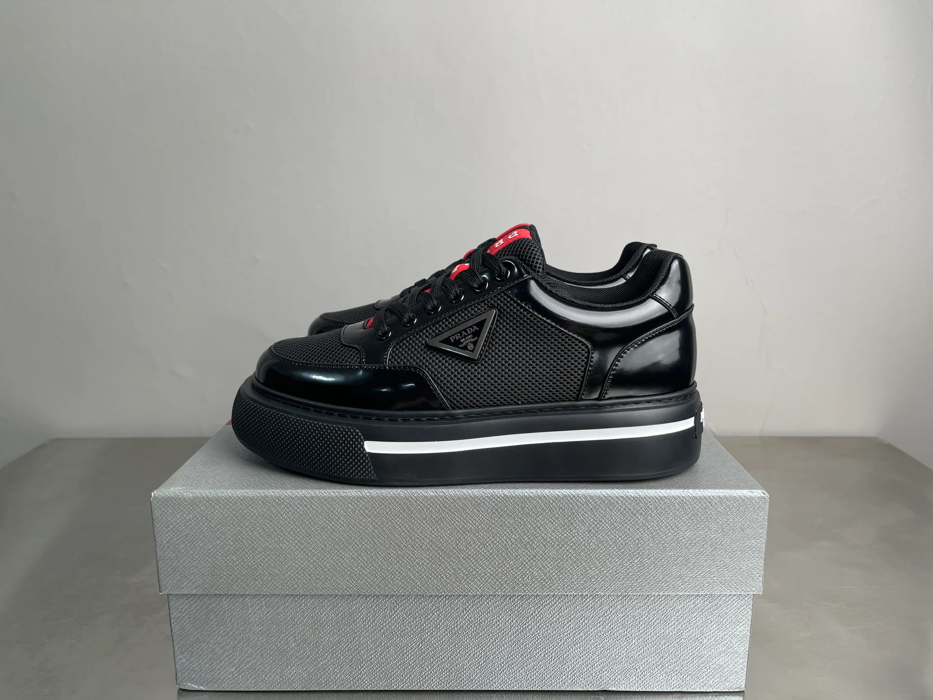 Men's Sneakers PRADA 18385654