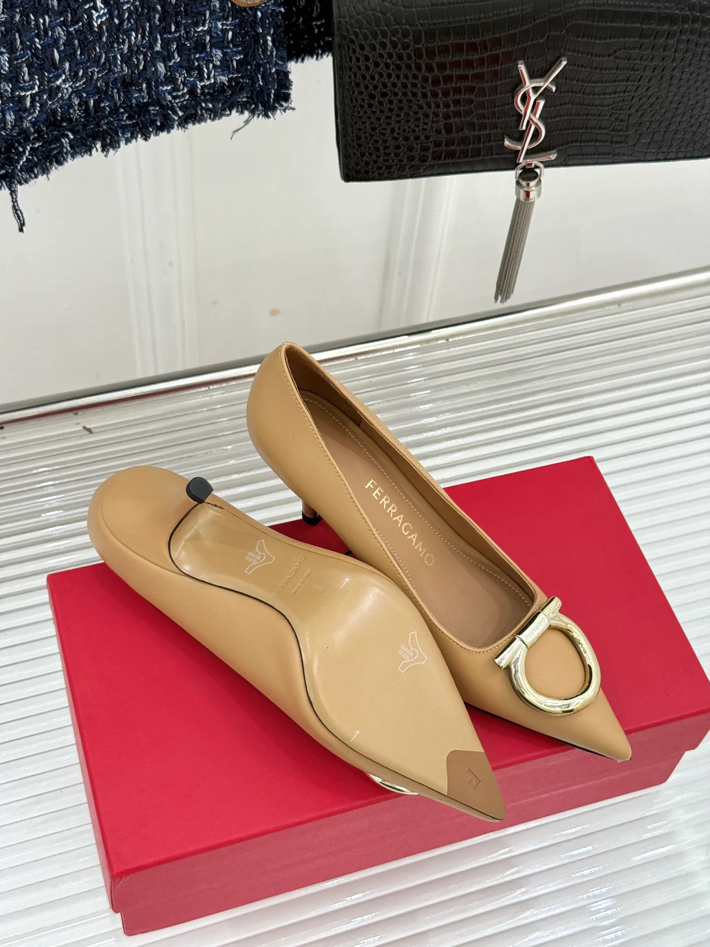Women's Heels SALVATORE FERRAGAMO 18104109