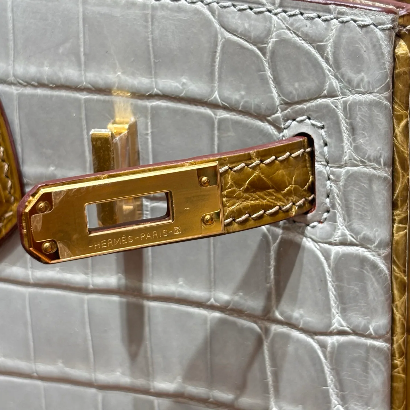 Women's Classic Handbags HERMES 18203089