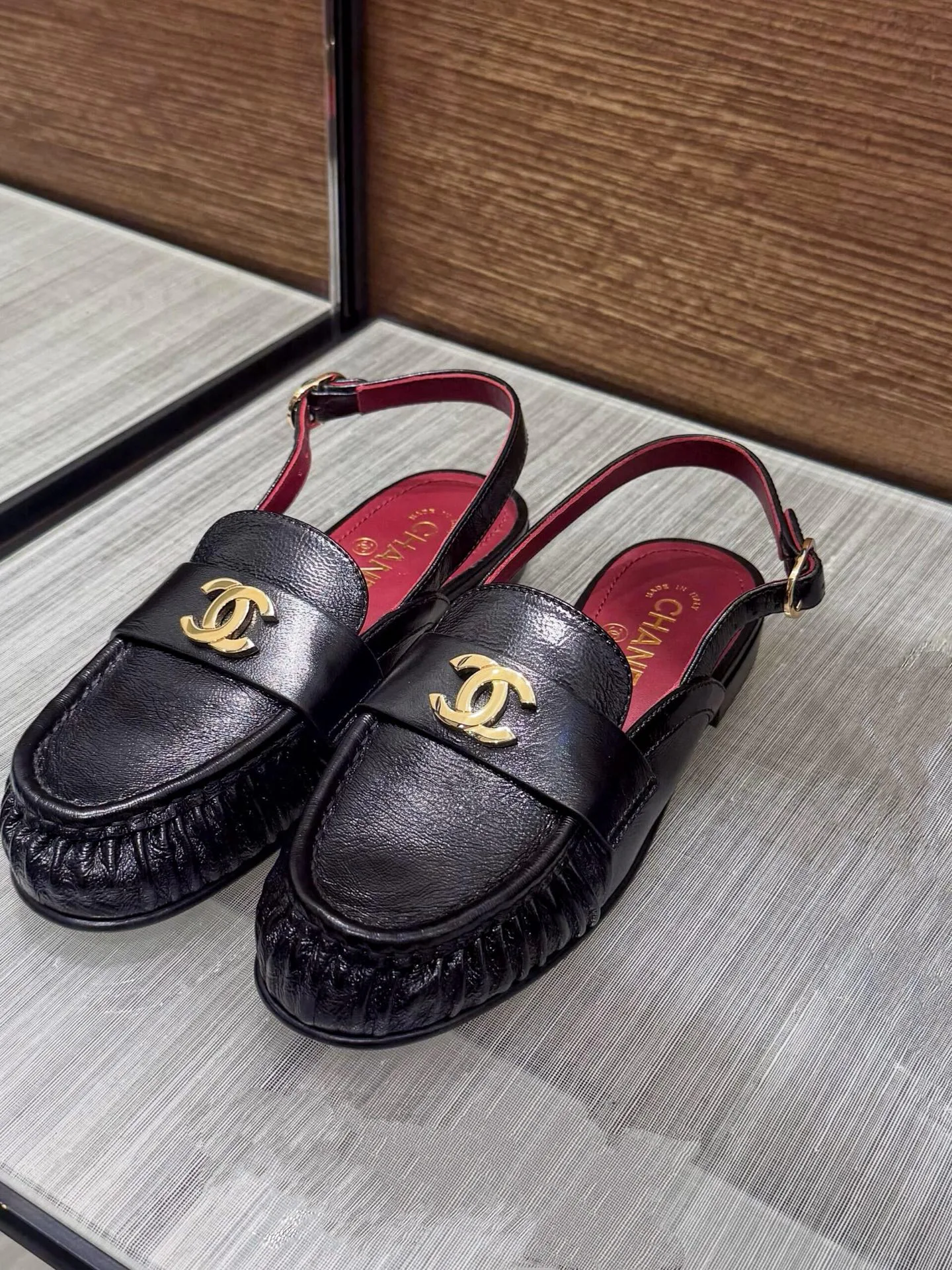Women's Loafers And Moccasins CHANEL 18107569