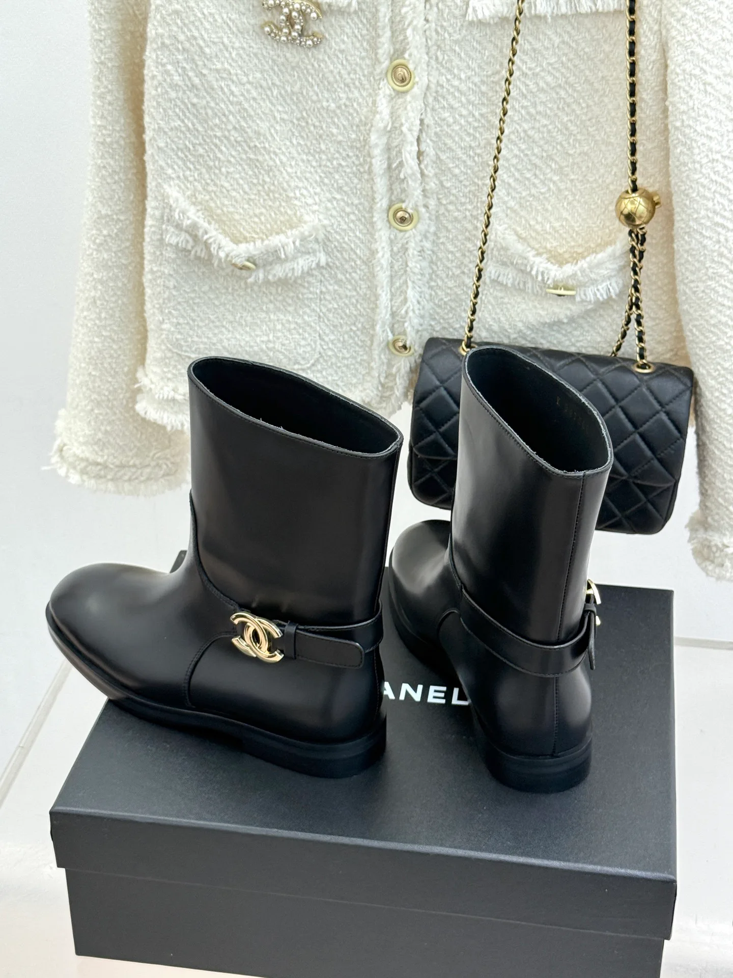 Women's Boots CHANEL 18154847