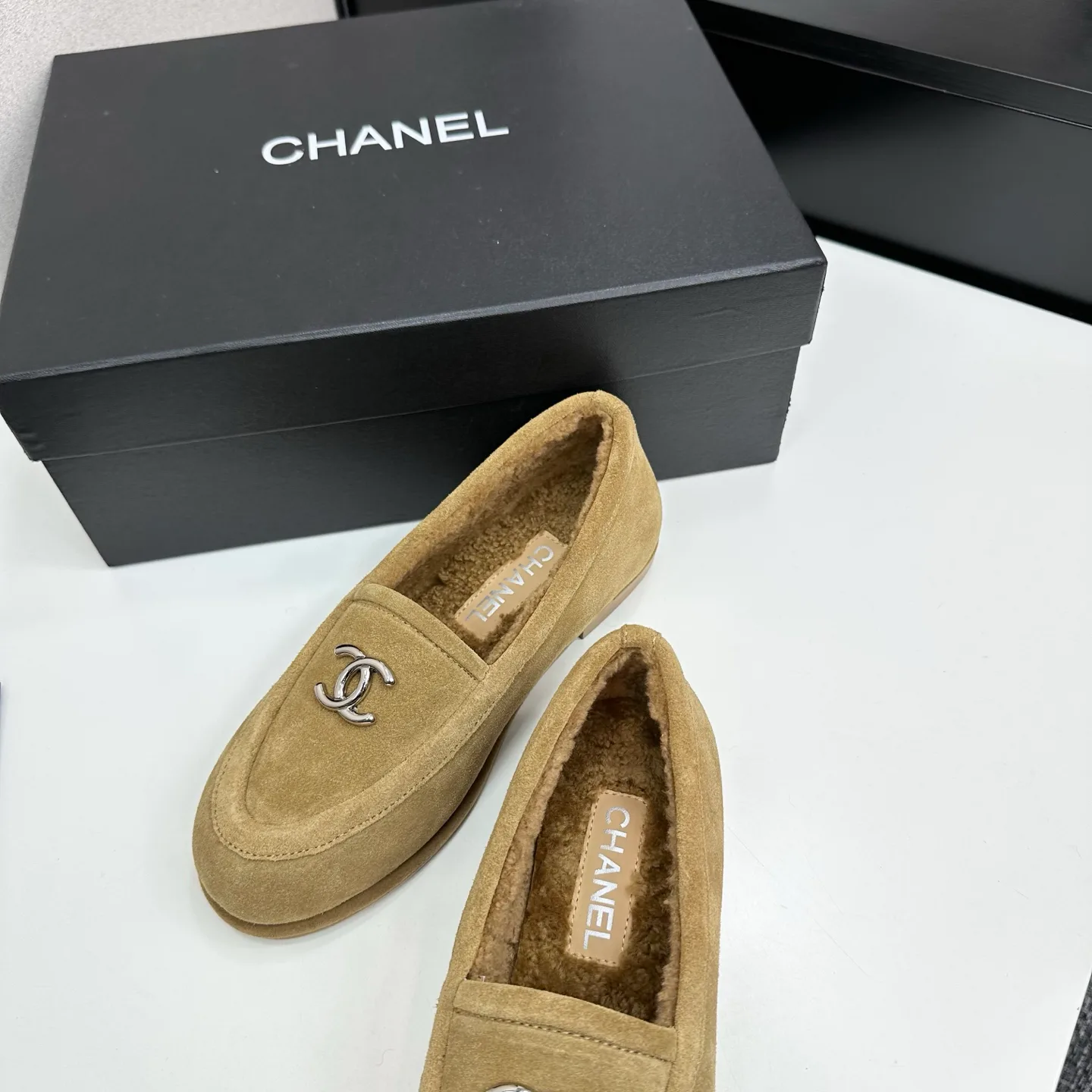 Women's Loafers And Moccasins CHANEL 18083886