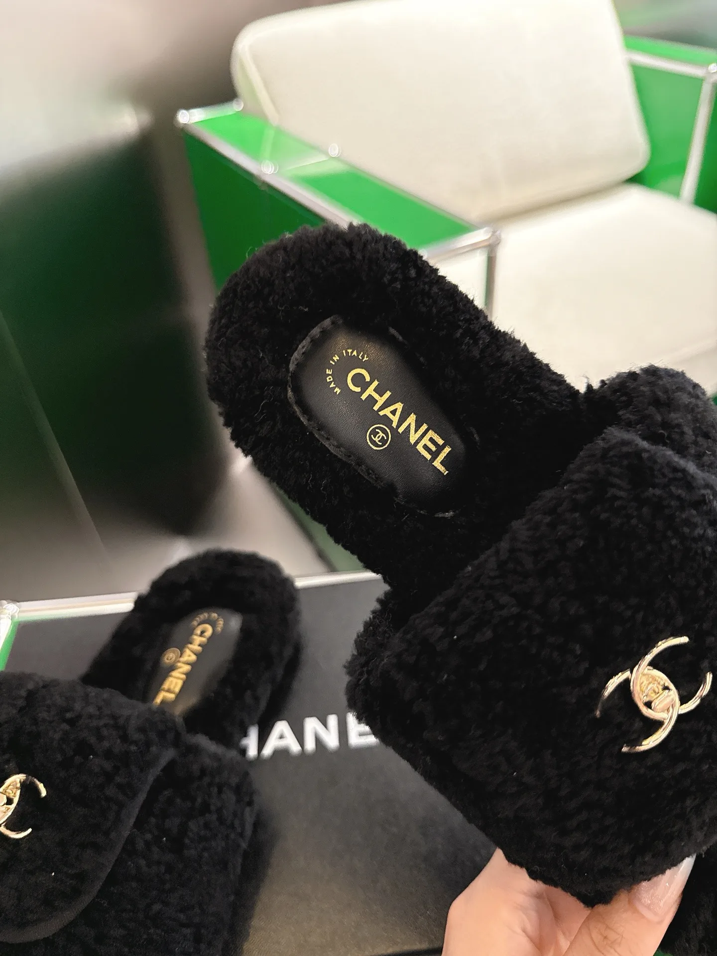 Women's Slippers CHANEL 18324629