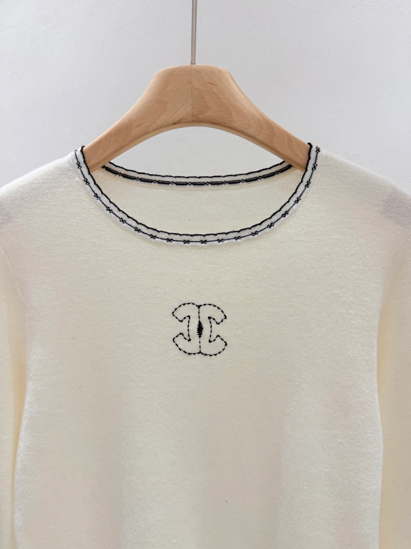 Women's Jumpers And Sweaters CHANEL 17817201