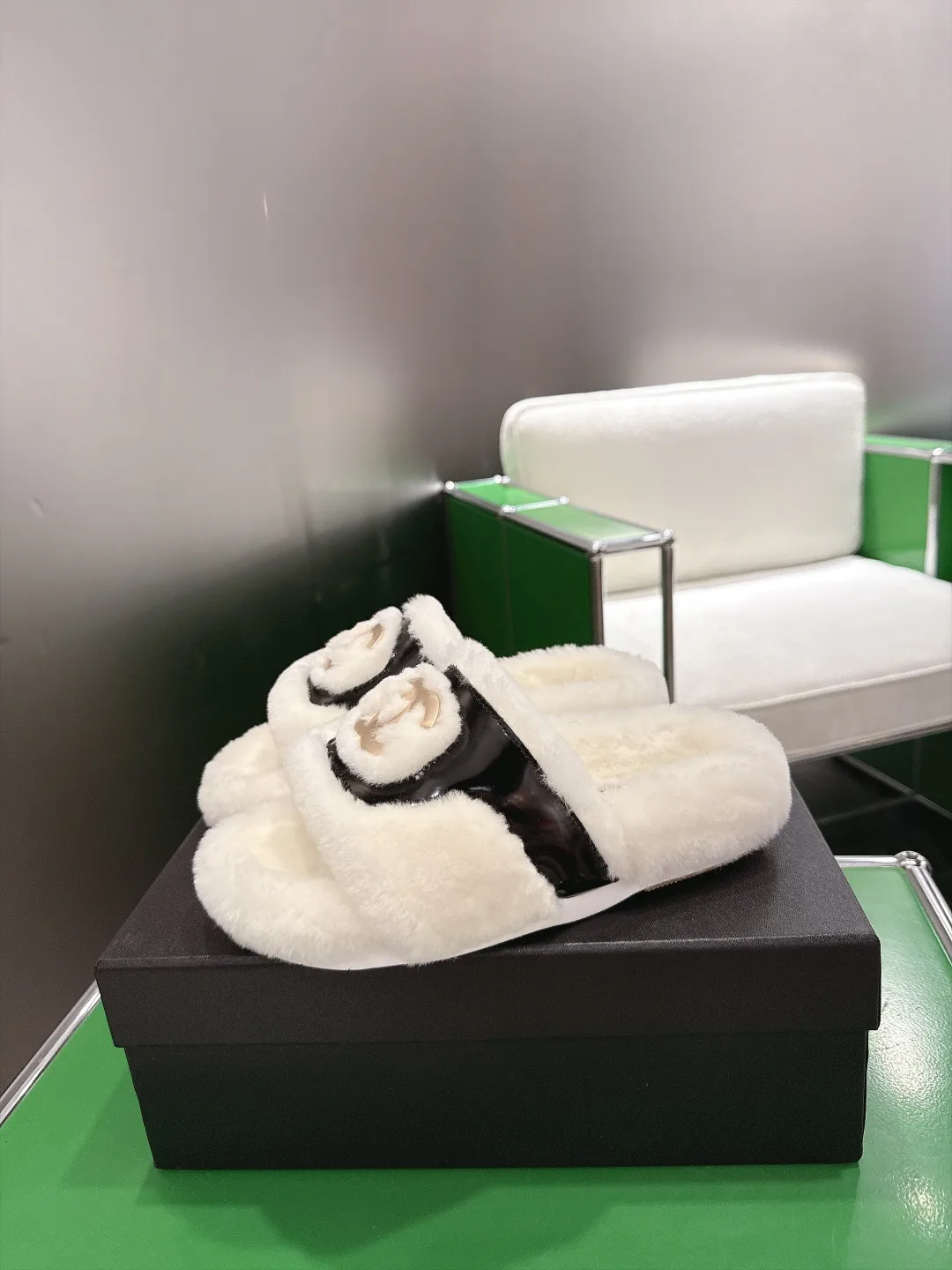 Women's Slippers CHANEL 17926702