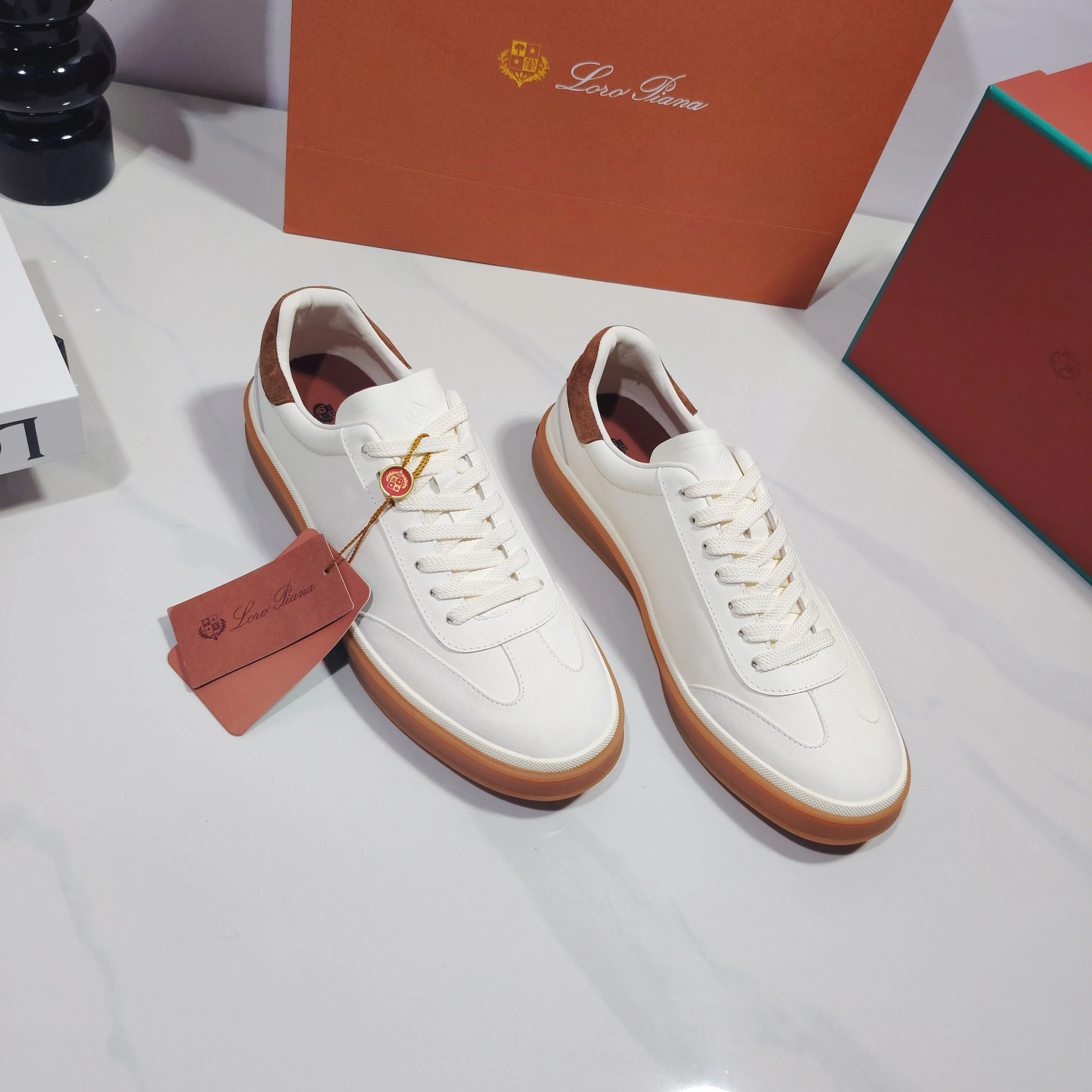 Women's Sneakers LORO PIANA 17961944