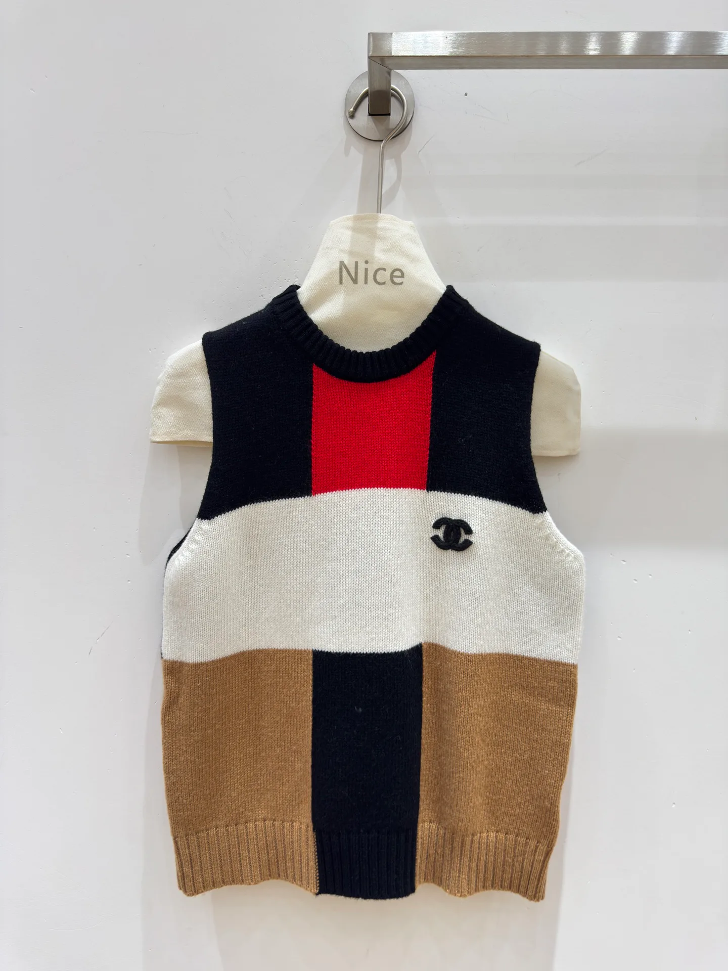 Women's Vests CHANEL 18417040
