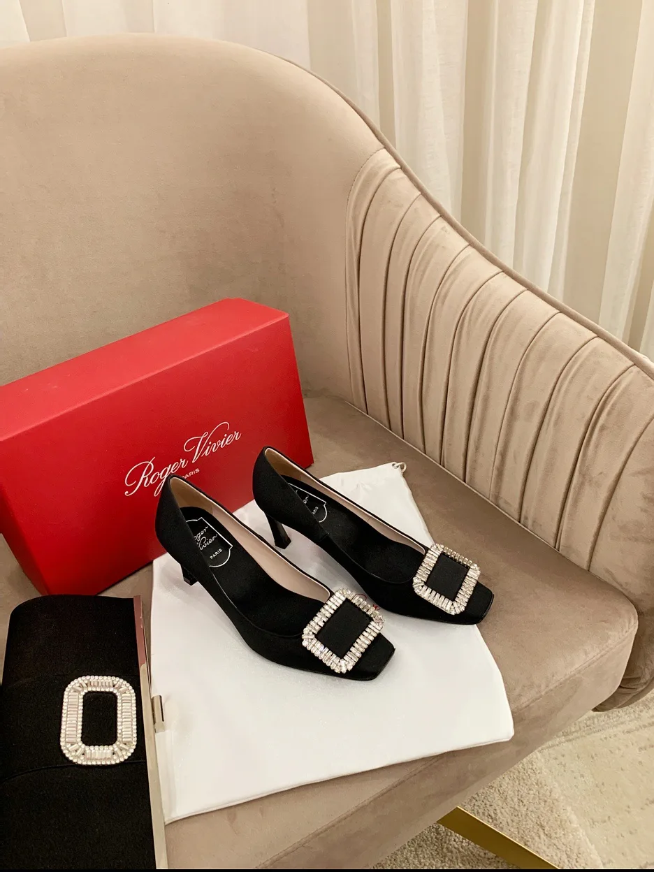 Women's Heels ROGER VIVIER 17550751