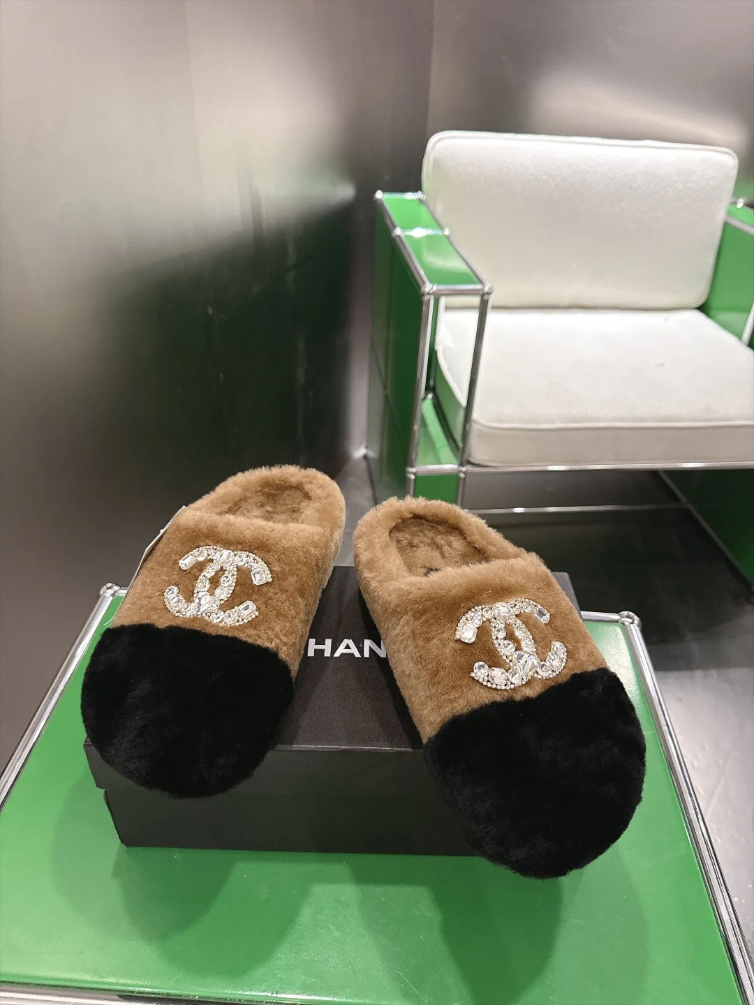 Women's Slippers CHANEL 18053386