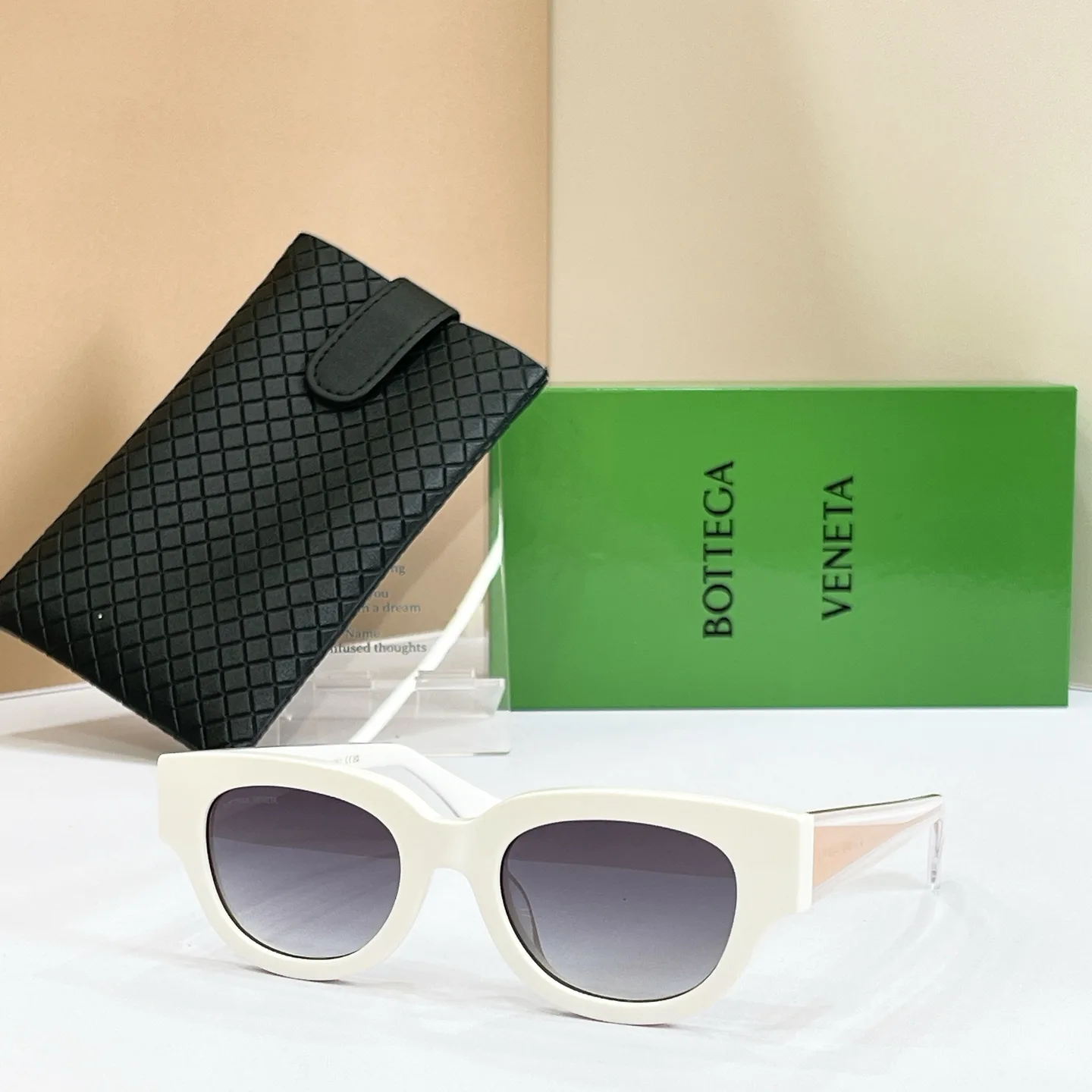 Glasses BOTTEGA VENETA 17495964