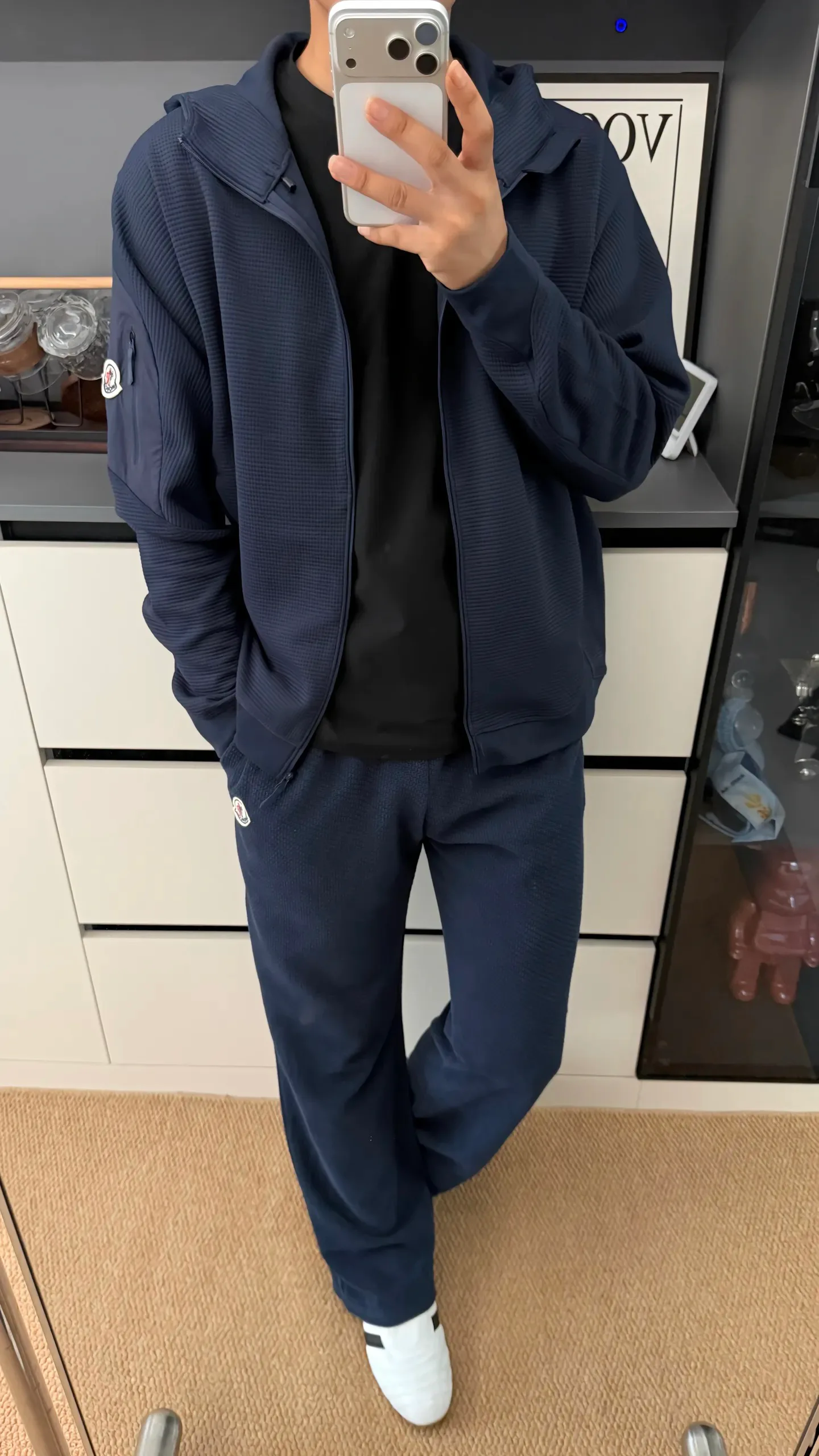 Men's Jackets And Down Jackets MONCLER 18366142