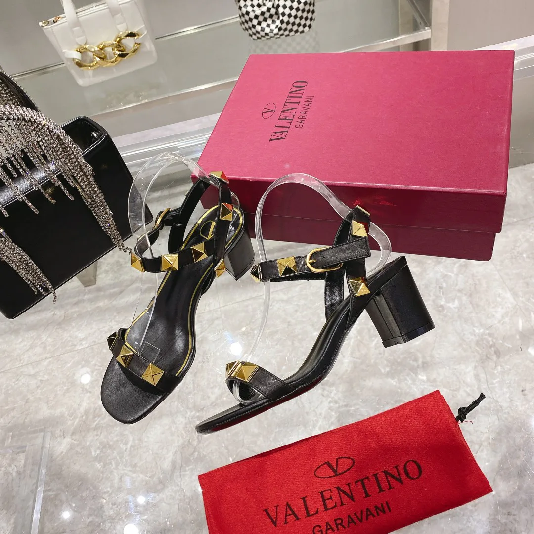 Women's Open-Toe Sandals VALENTINO 17956834