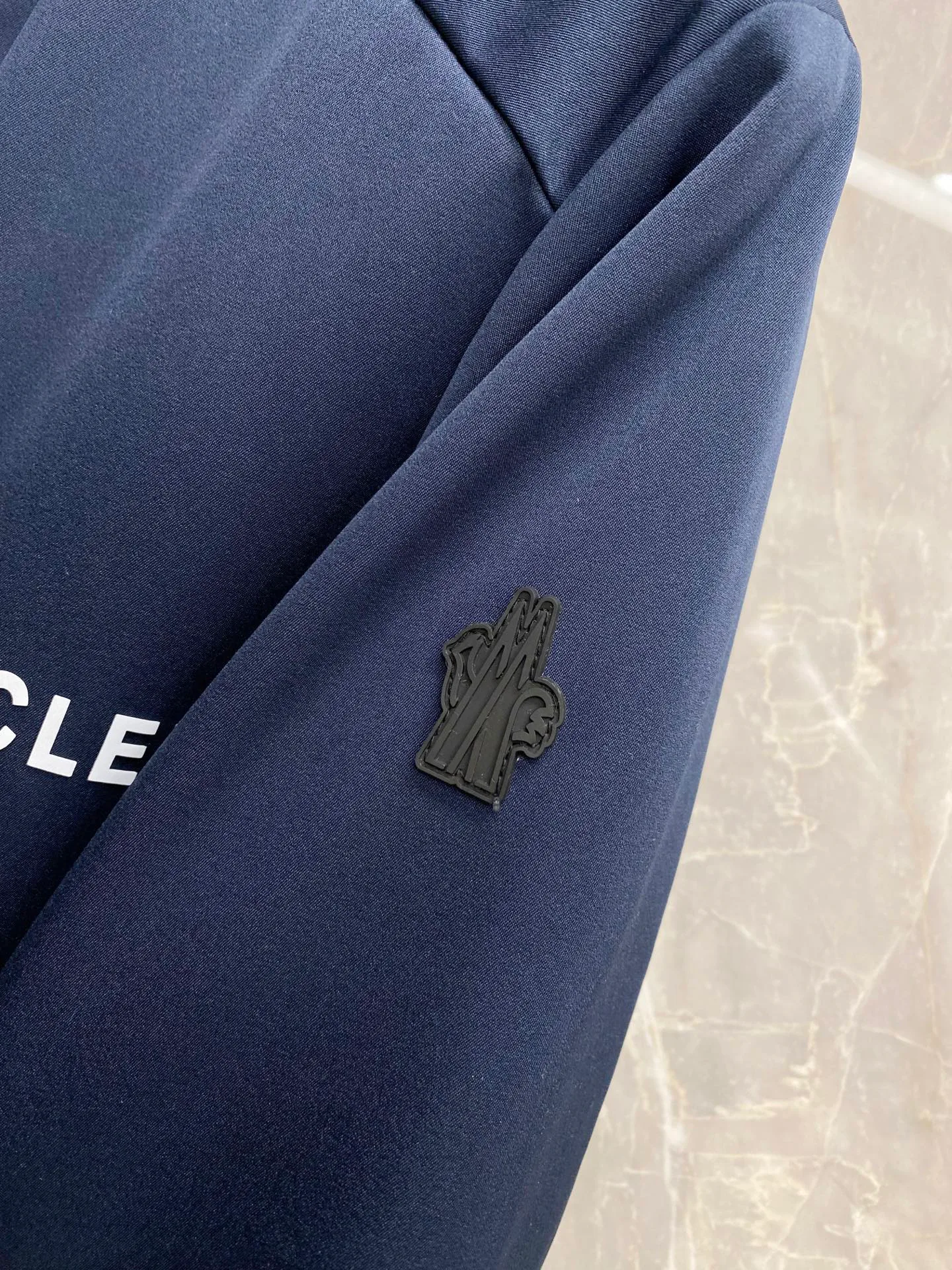 Men's Jackets And Down Jackets MONCLER 18348638