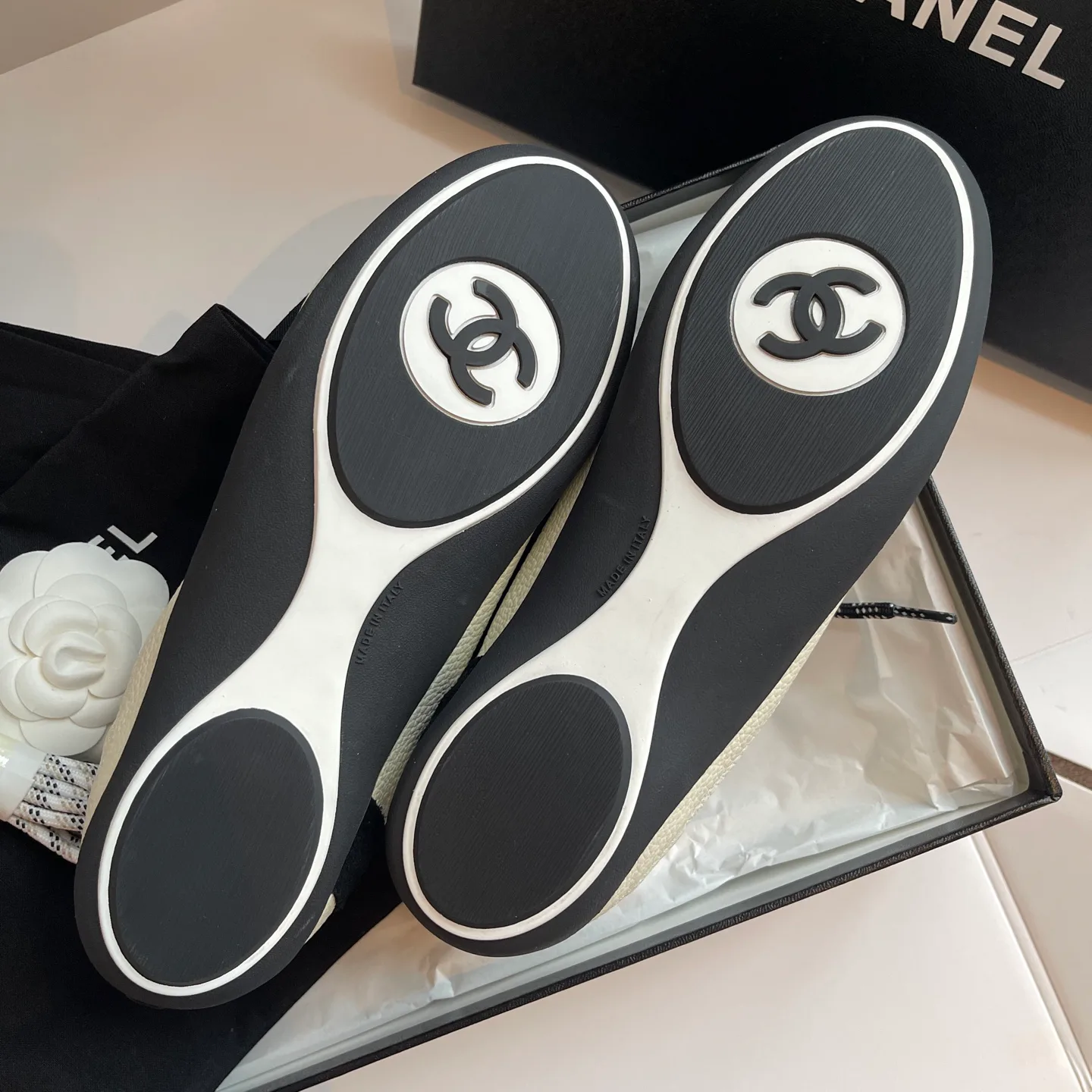 Women's Sneakers CHANEL 17643481