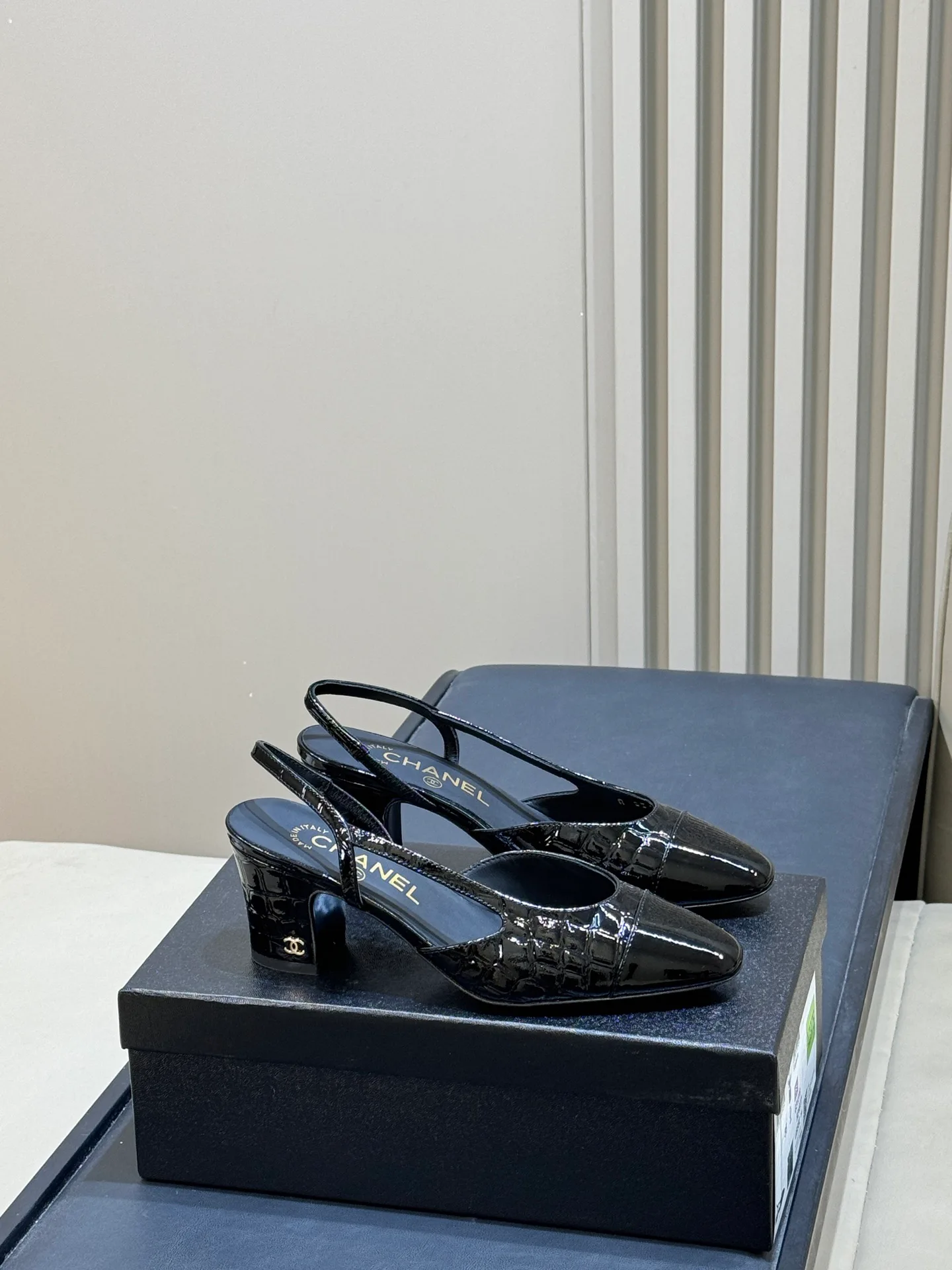 Women's Heels CHANEL 18073198