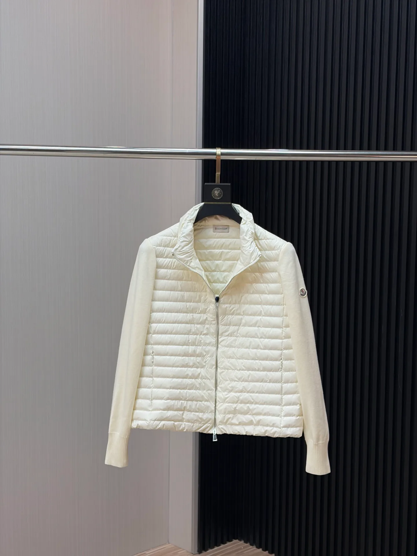 Men's Jackets And Down Jackets MONCLER 18029585