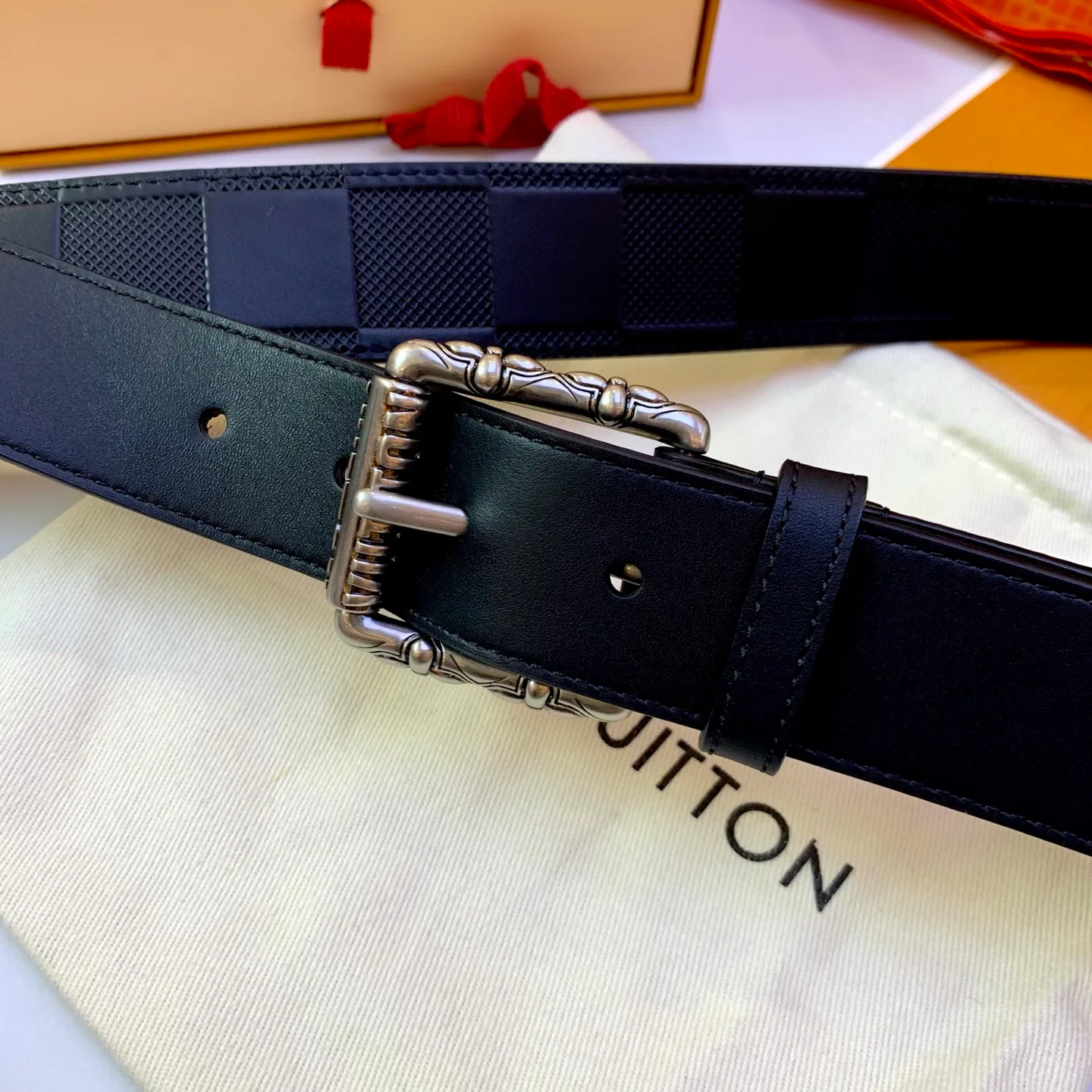 Belts LOUIS VUITTON 17638913