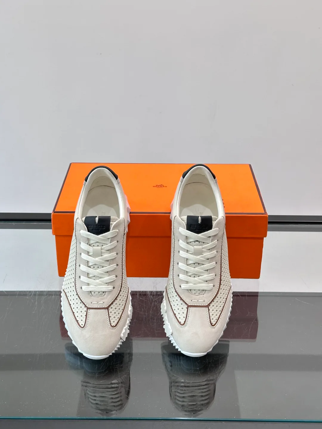 Women's Sneakers HERMES 18118574