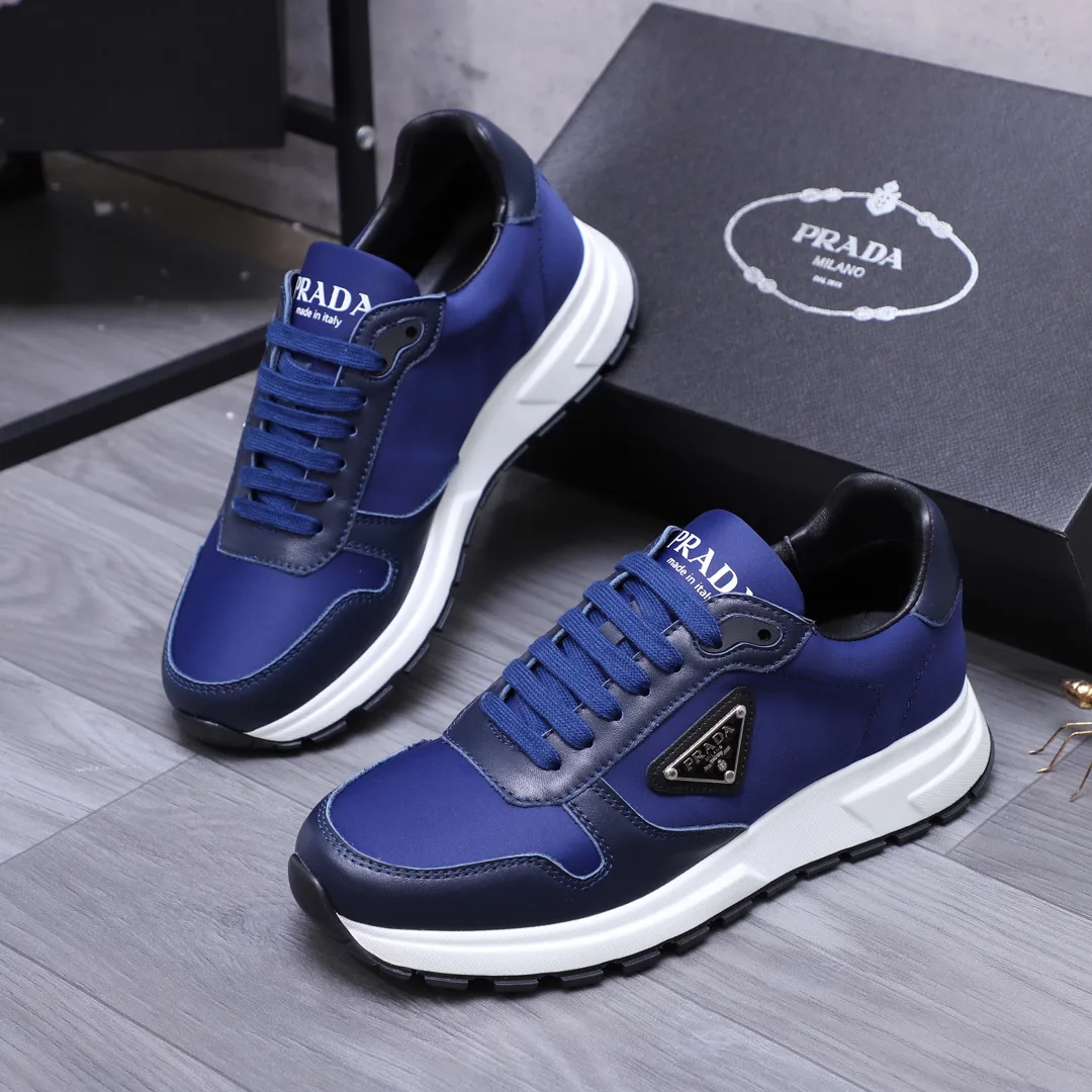 Women's Sneakers PRADA 17429868