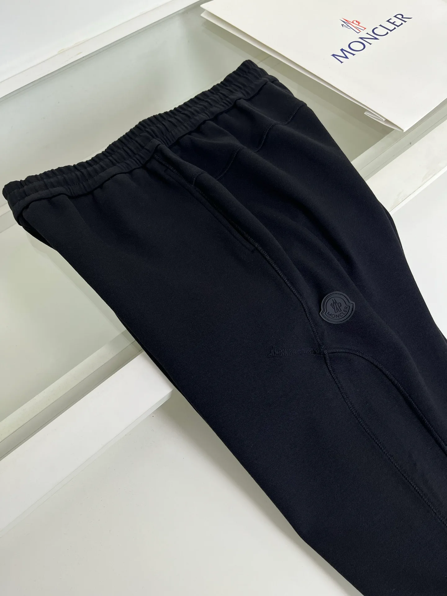 Men's Trousers MONCLER 17951678