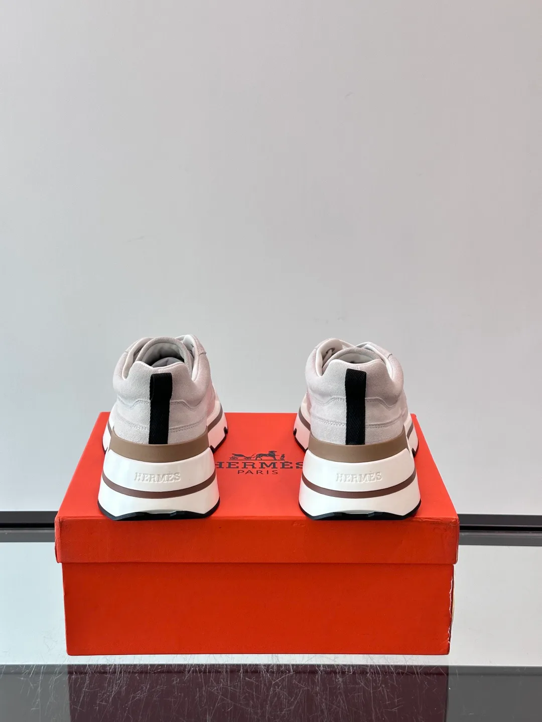 Men's Sneakers HERMES 18500619
