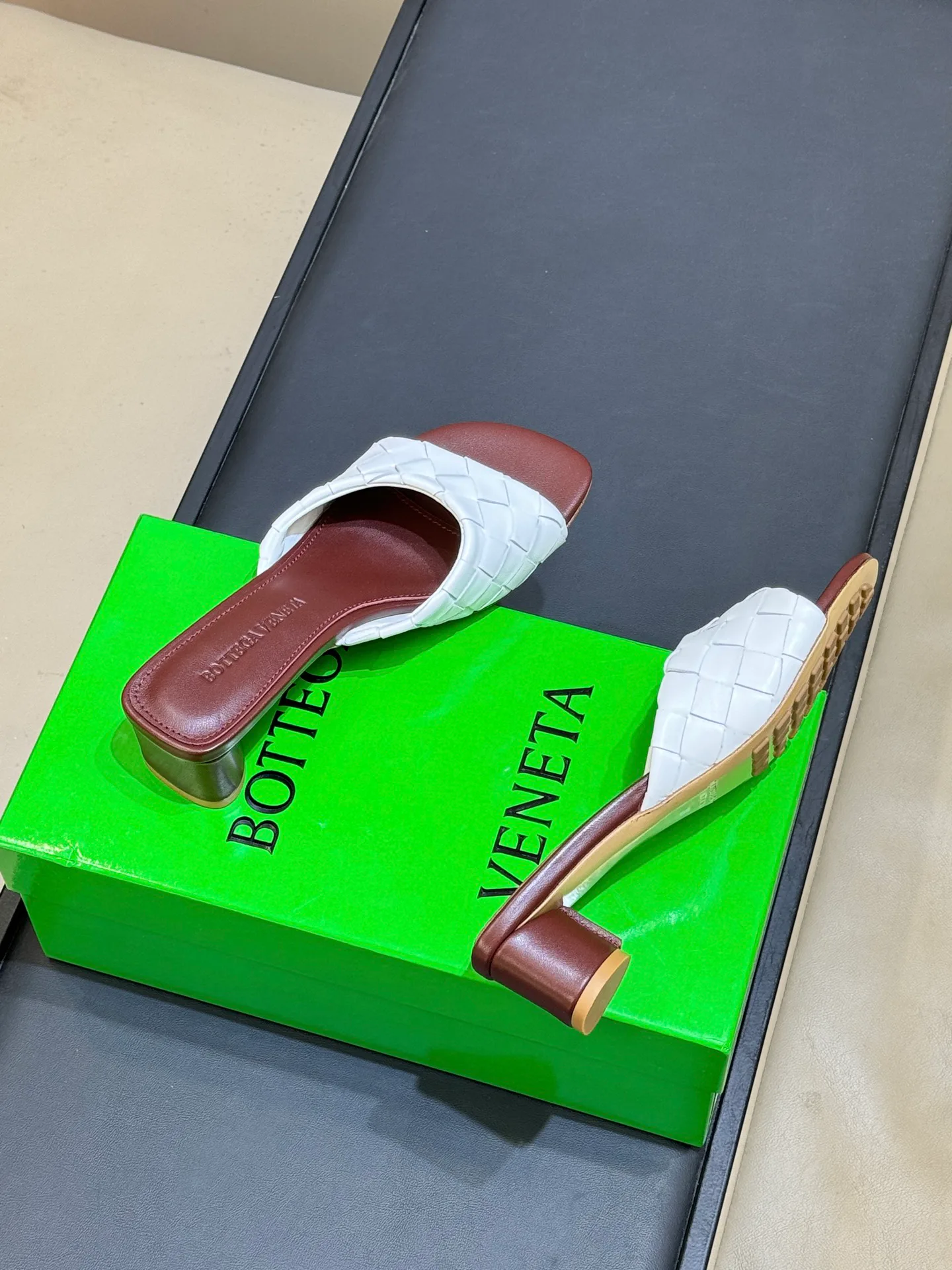 Women's Open-Toe Sandals BOTTEGA VENETA 18073360