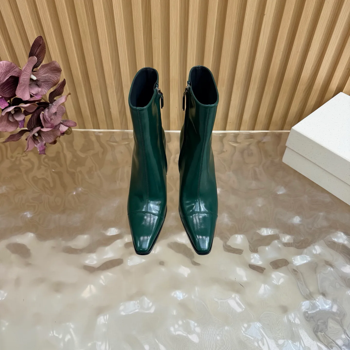 Women's Booties SAINT LAURENT 18508921