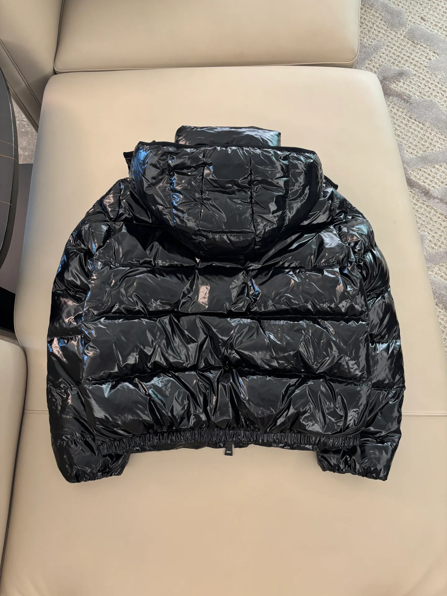 Women's Jackets And Down Jackets MONCLER 18468708