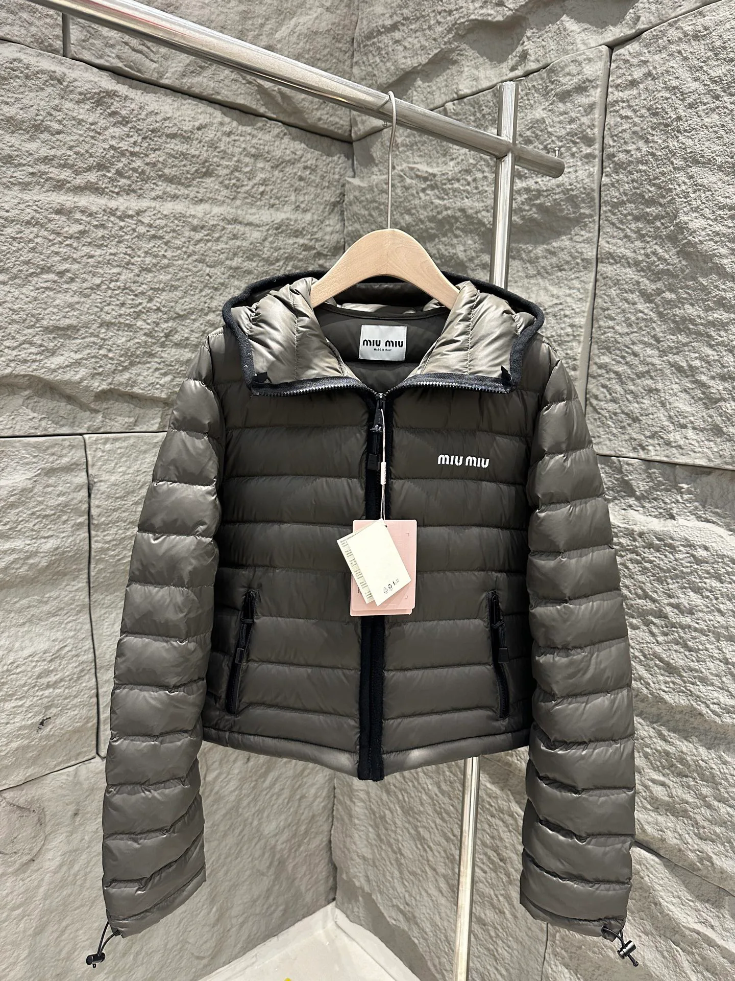 Women's Jackets And Down Jackets MIU MIU 18017033