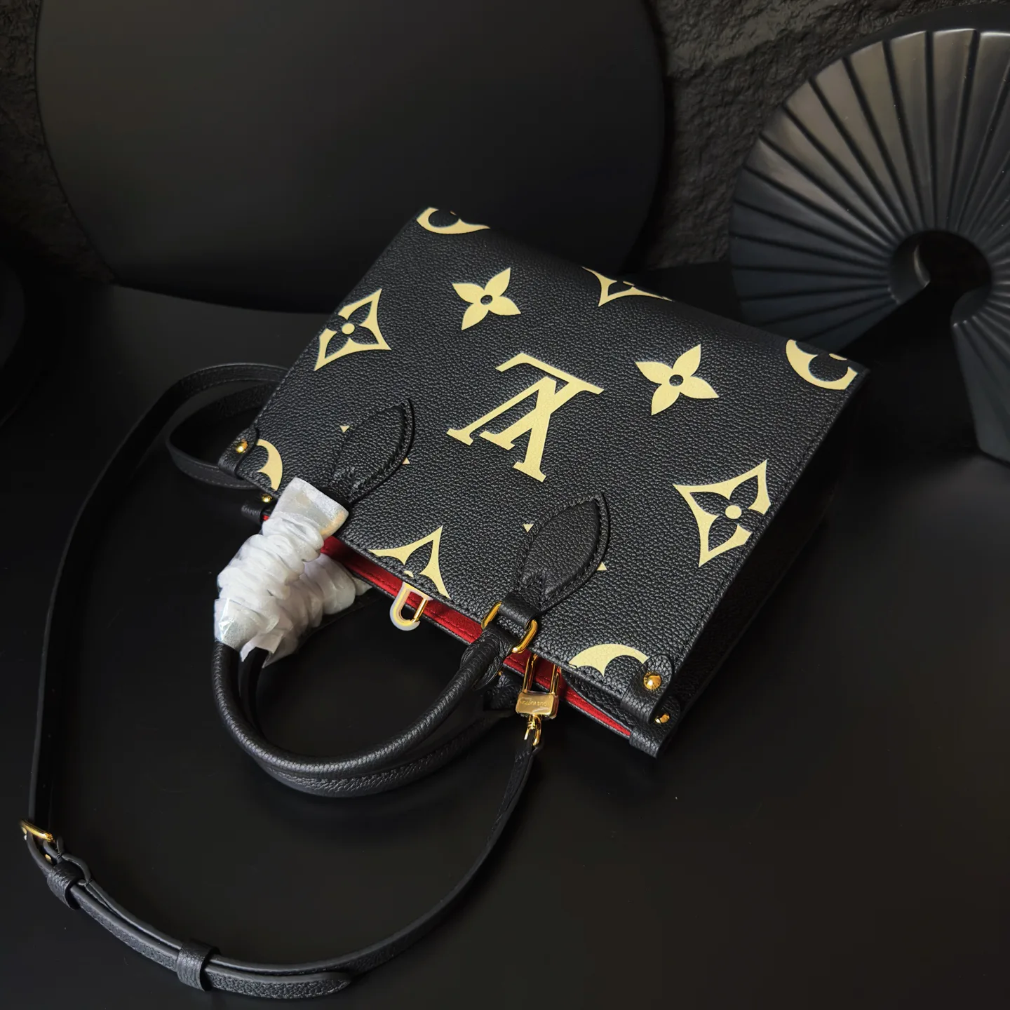 Women's Classic Handbags LOUIS VUITTON 17498629