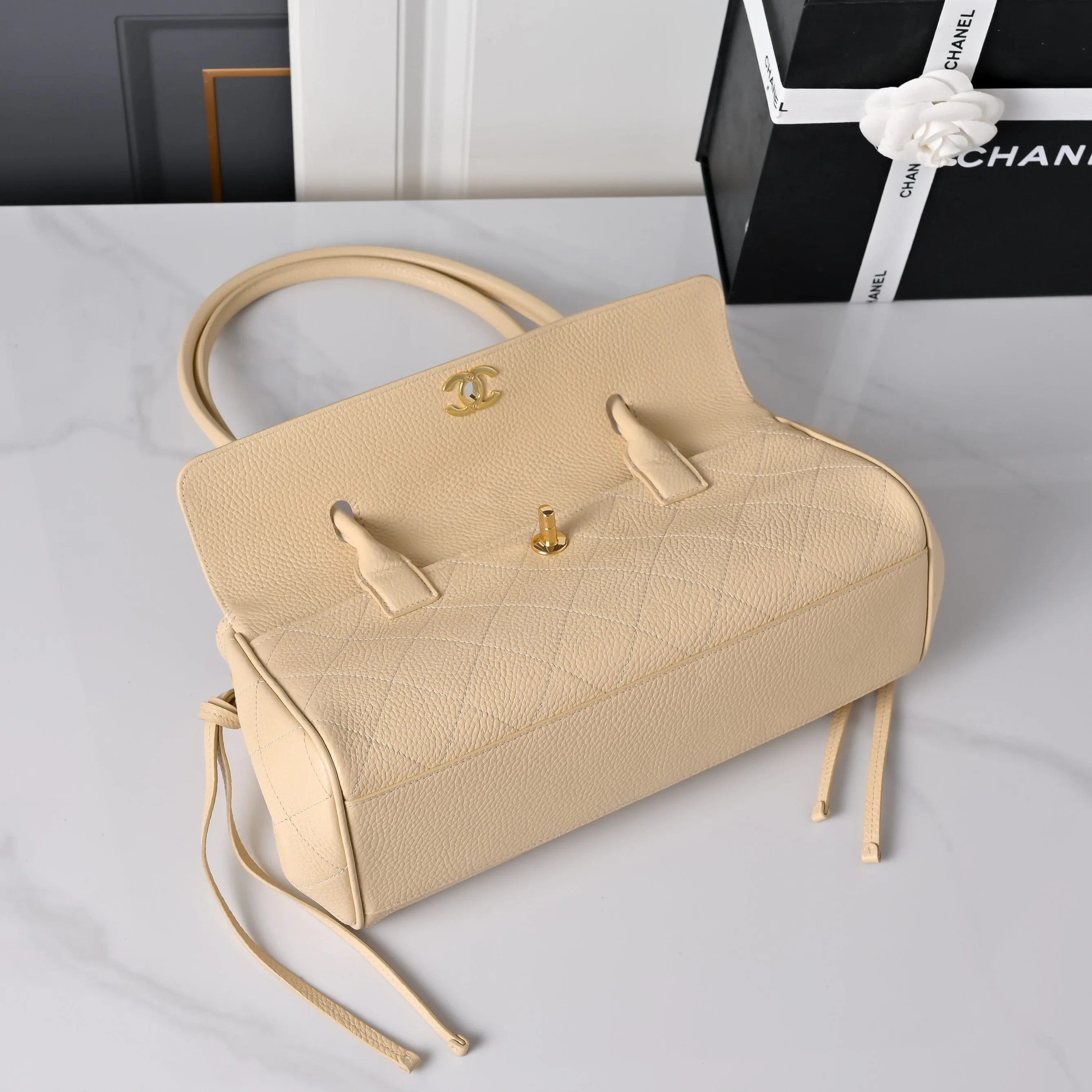 Women's Classic Handbags CHANEL 18147813