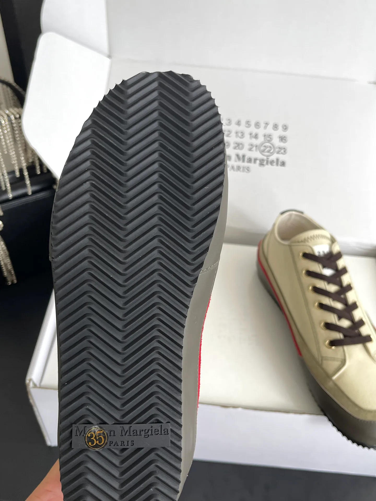 Women's Sneakers MAISON MARGIELA 17554408