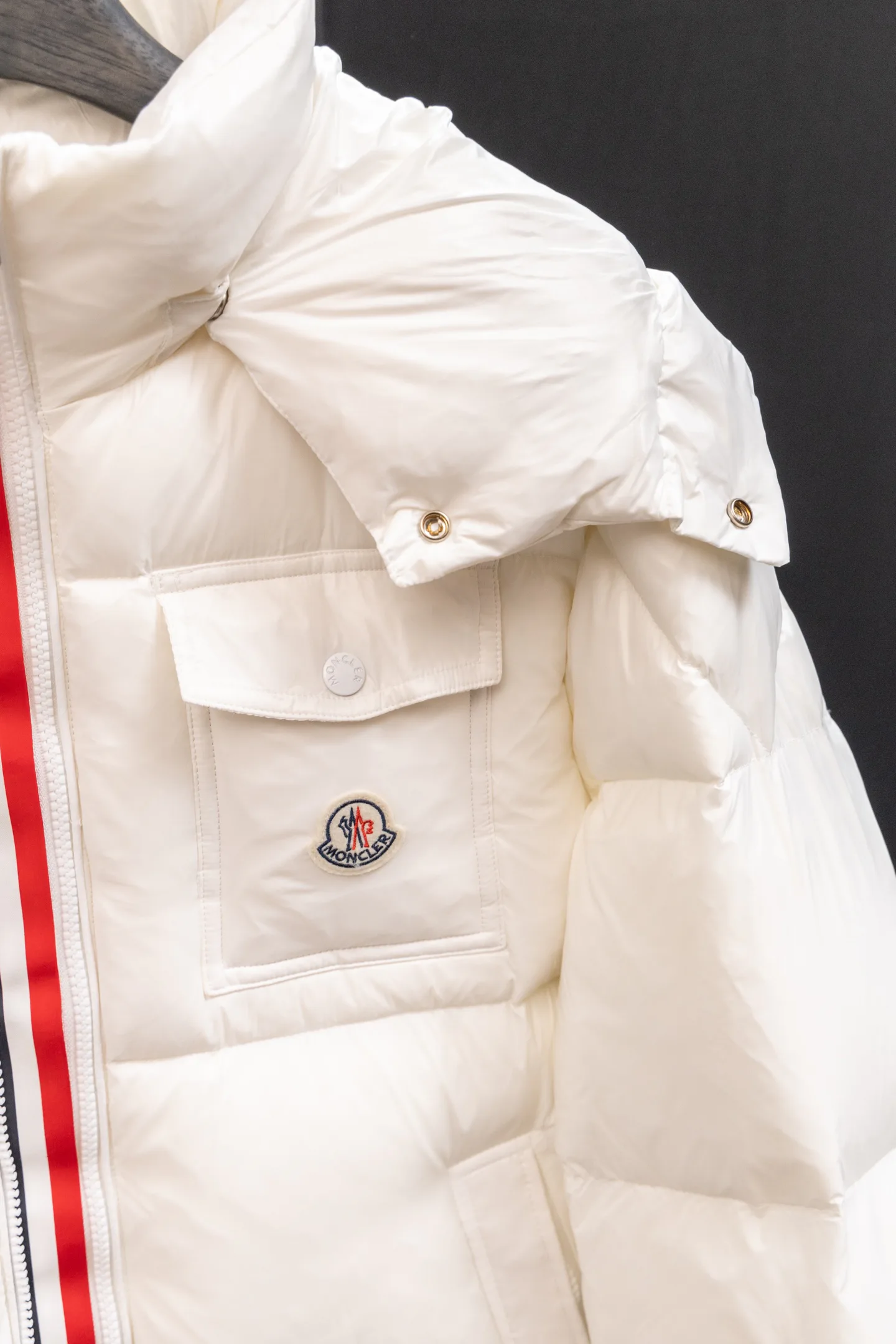 Men's Jackets And Down Jackets MONCLER 18179528