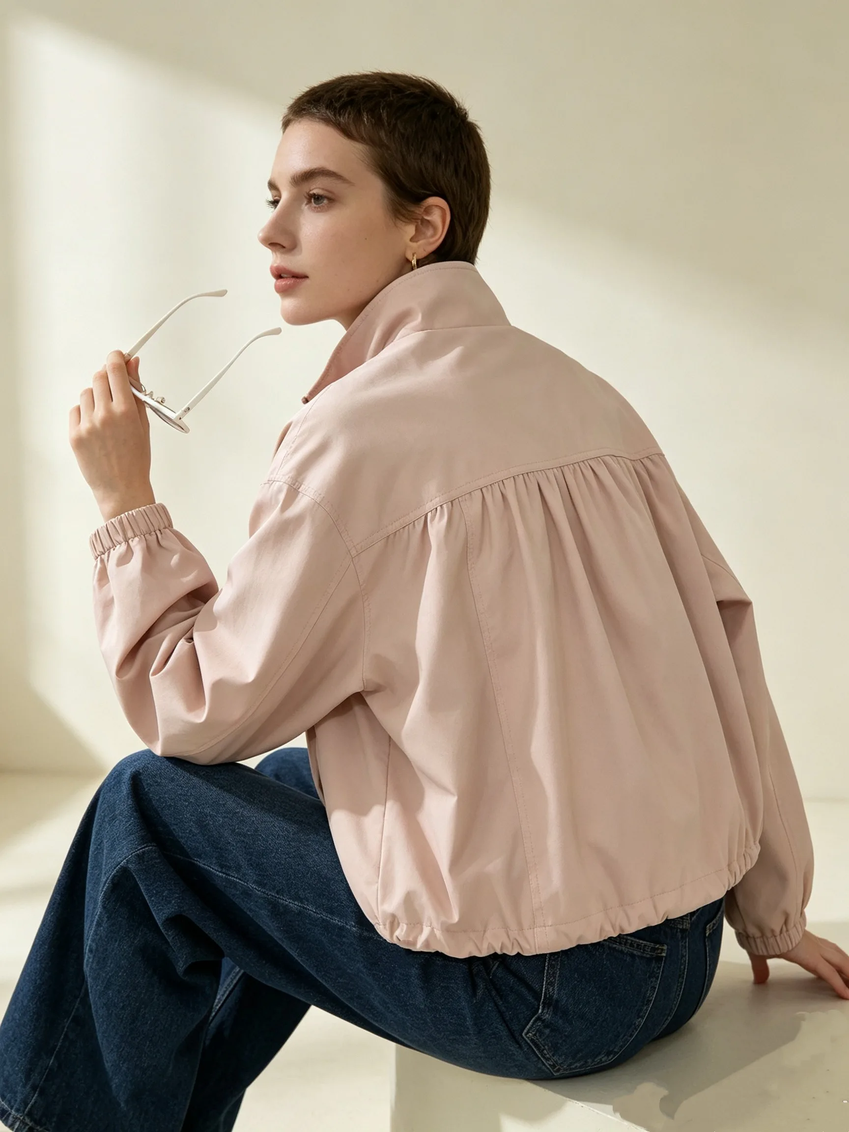 Women's Jackets And Down Jackets MONCLER 17986484
