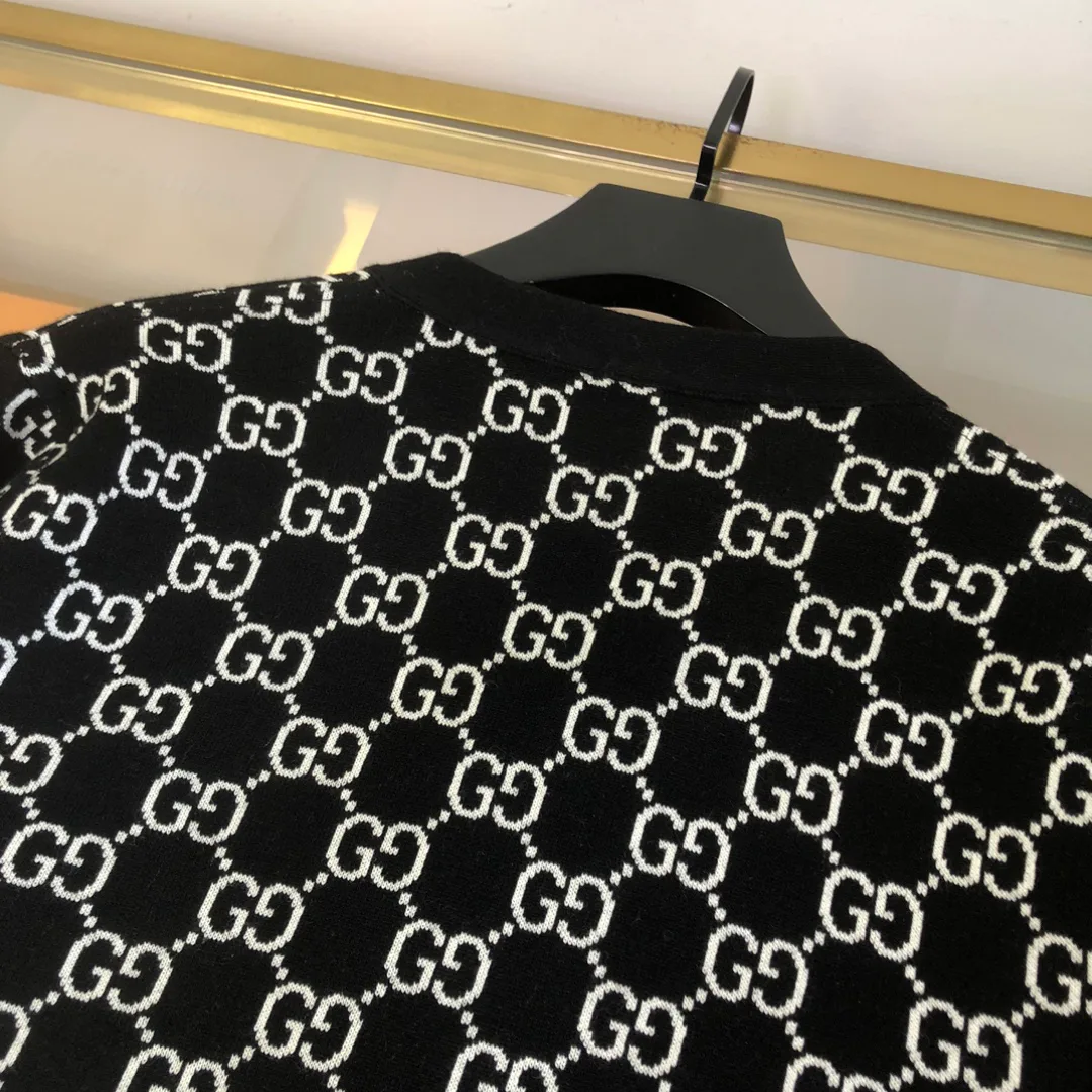 Women's Jumpers And Sweaters GUCCI 17919157