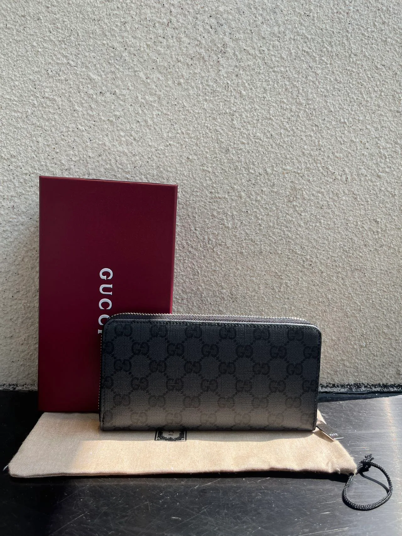 Women's Clutches GUCCI 17816960