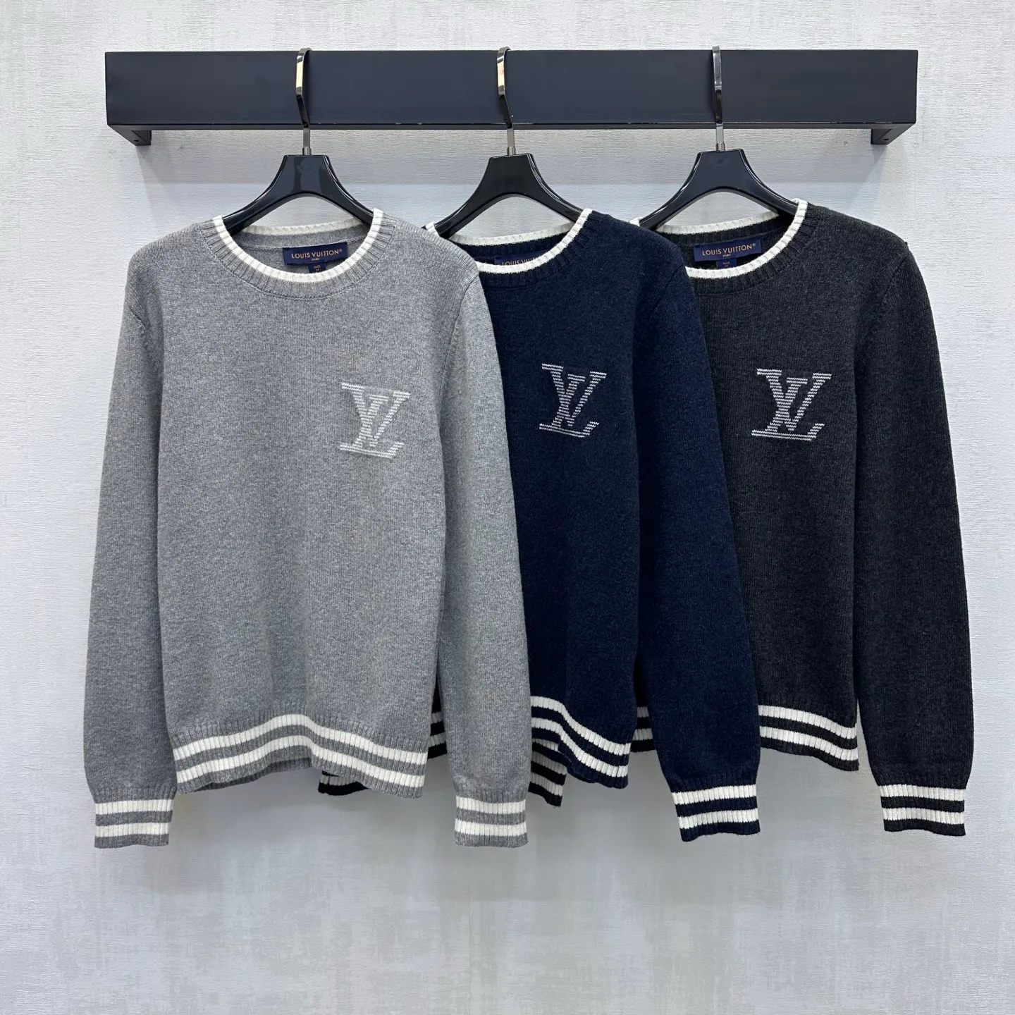 Women's Jumpers And Sweaters LOUIS VUITTON 17850230