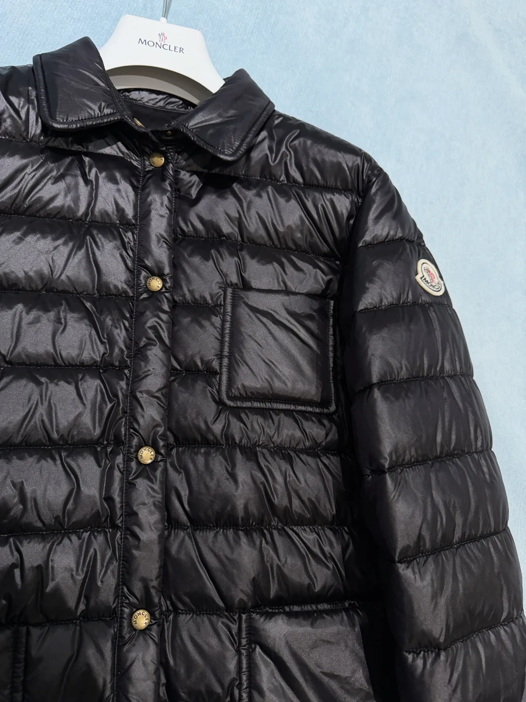 Women's Jackets And Down Jackets MONCLER 18439954