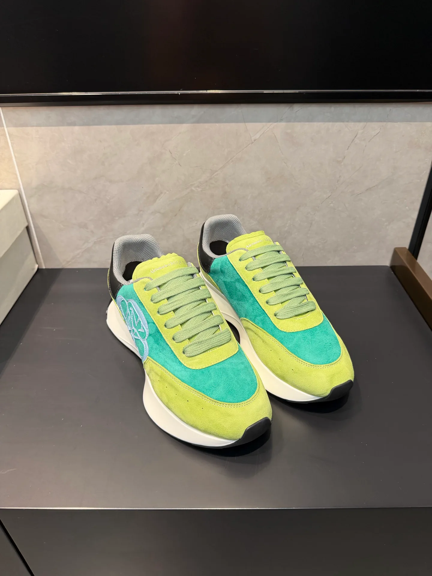 Women's Sneakers ALEXANDER MCQUEEN 18363890