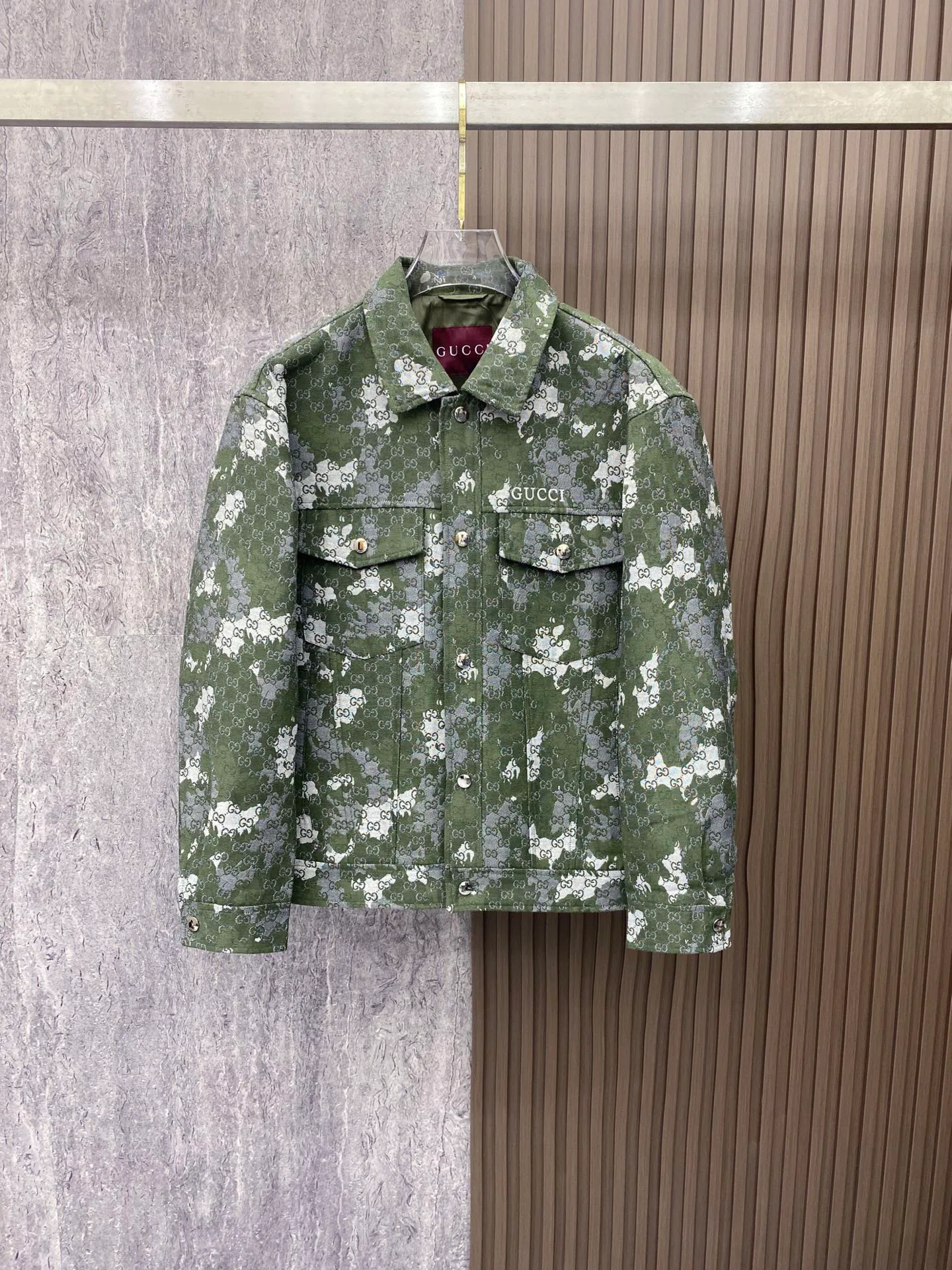 Куртки И Пуховики Мужские Gucci 18596394