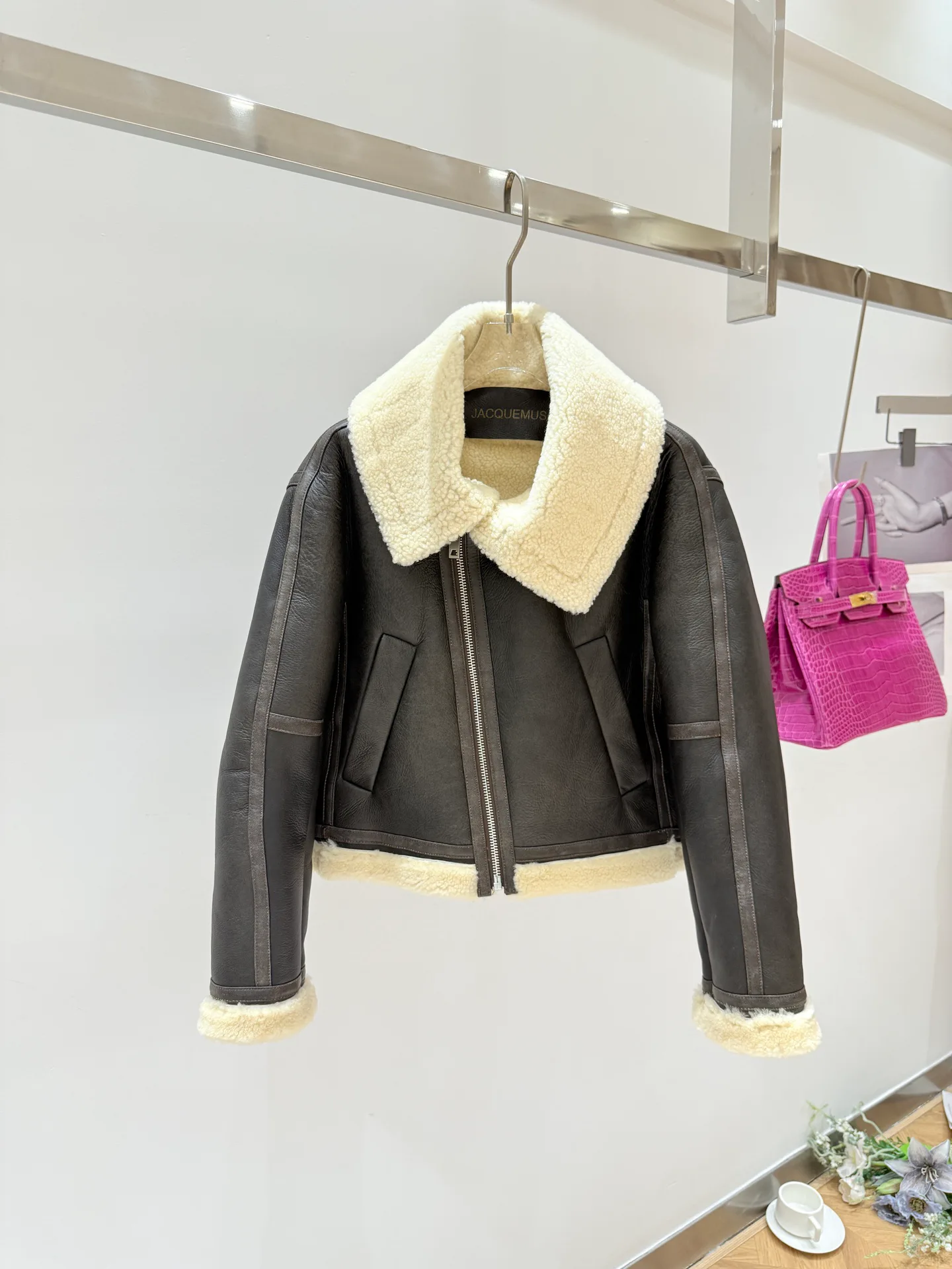 Women's Leather Jackets And Sheepskin Coats JACQUEMUS 18082984