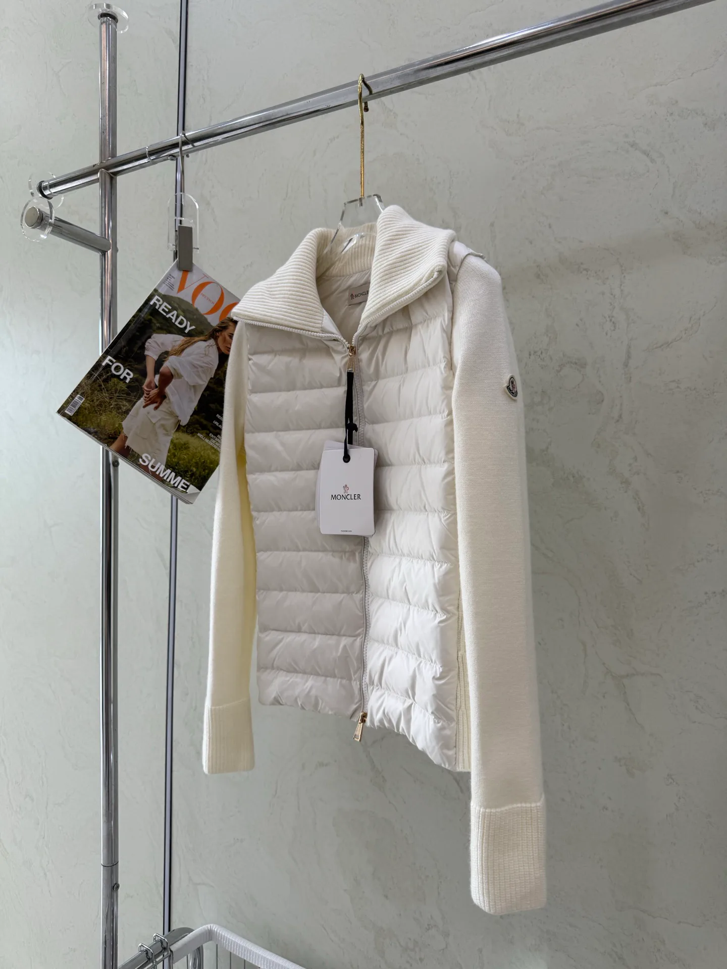 Women's Jackets And Down Jackets MONCLER 17918880