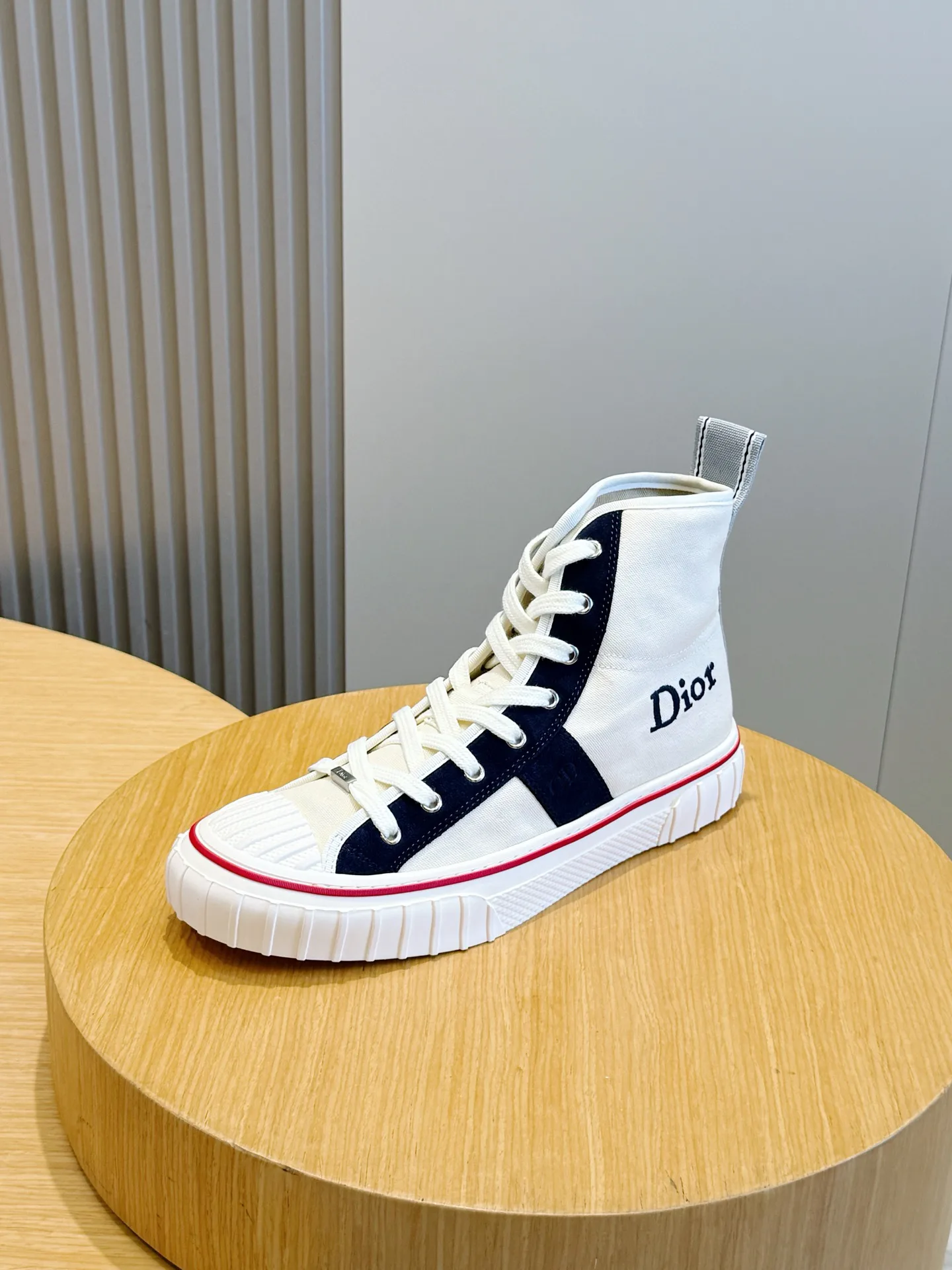 Women's Sneakers CHRISTIAN DIOR 18101573