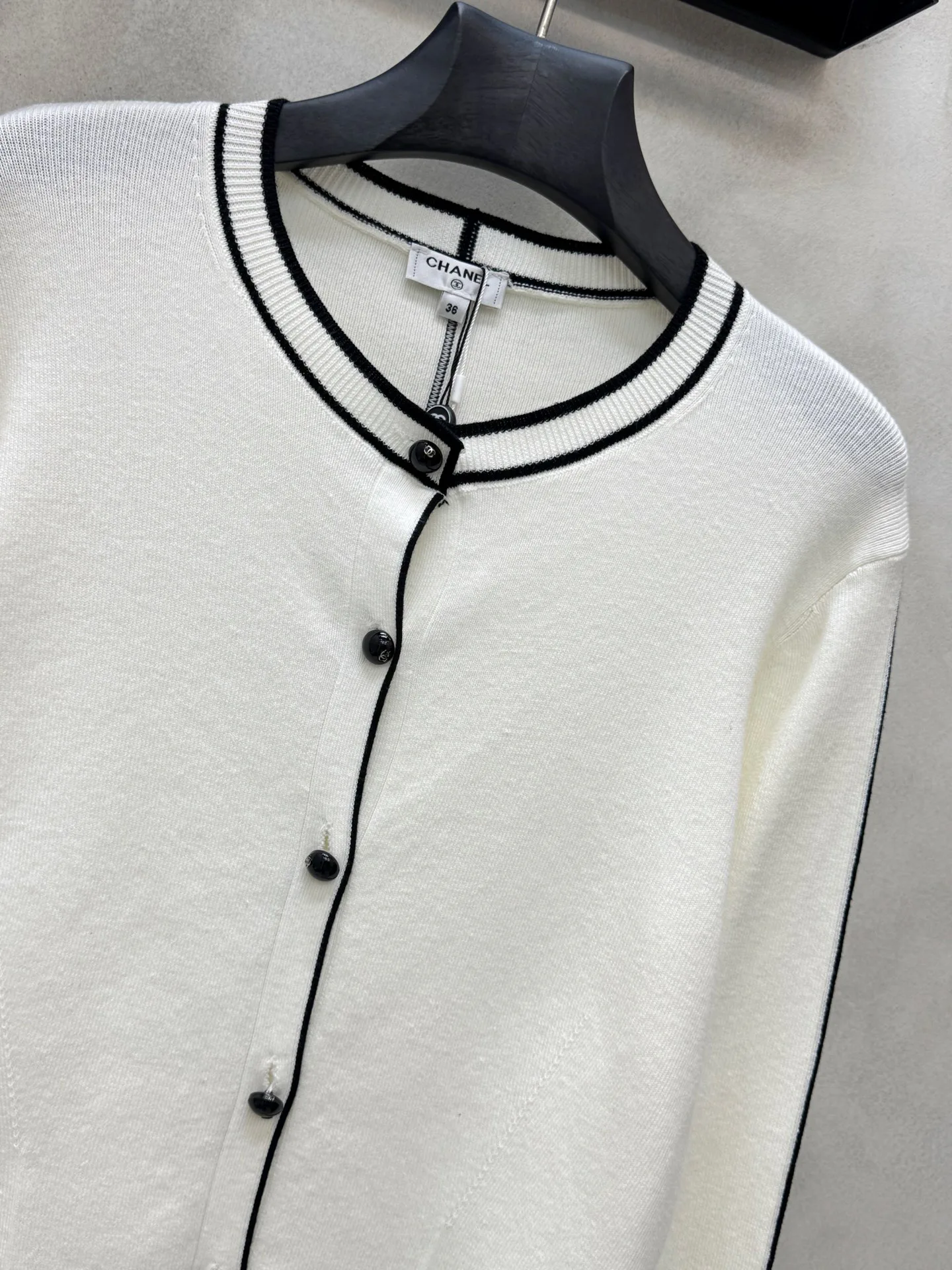 Women's Jumpers And Sweaters CHANEL 18138013