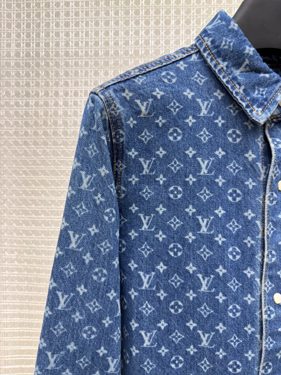 Men's Shirts LOUIS VUITTON 18413865