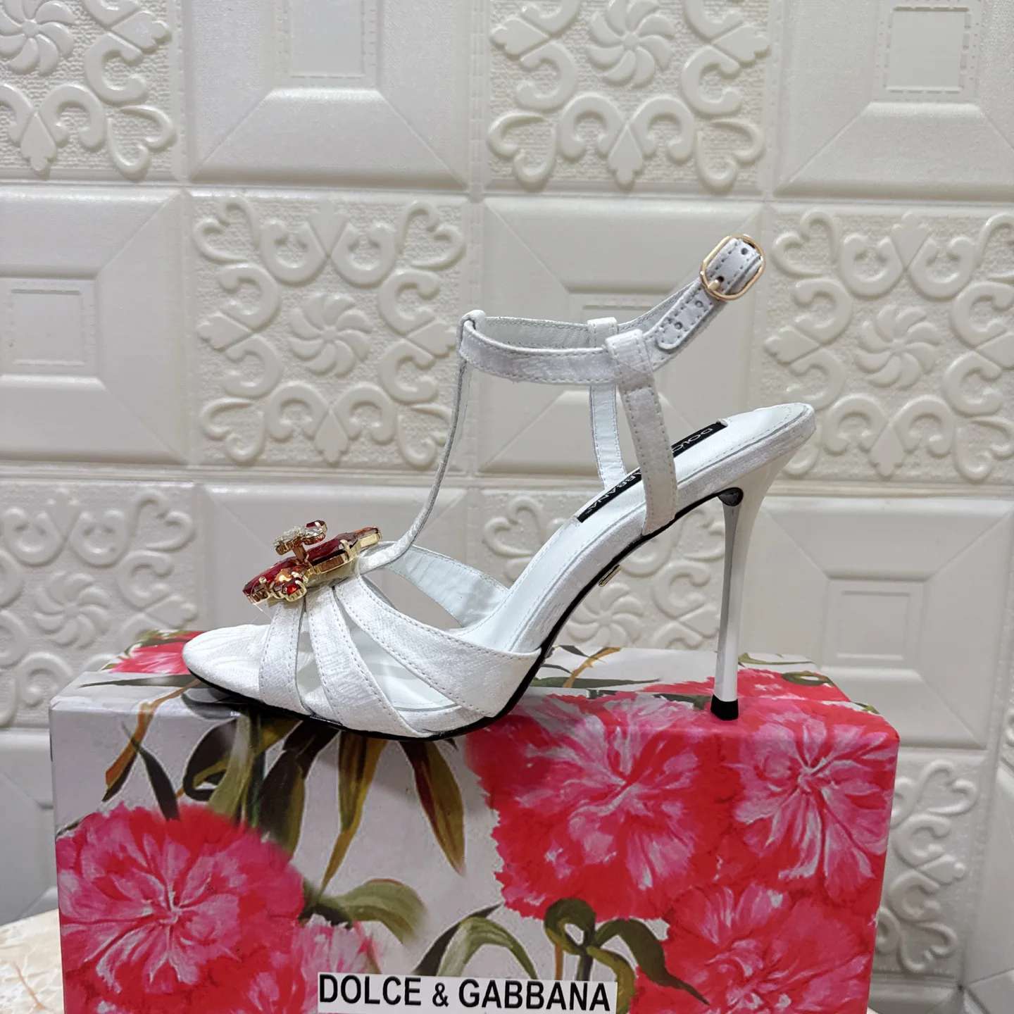 Women's Open-Toe Sandals DOLCE & GABBANA 17349792