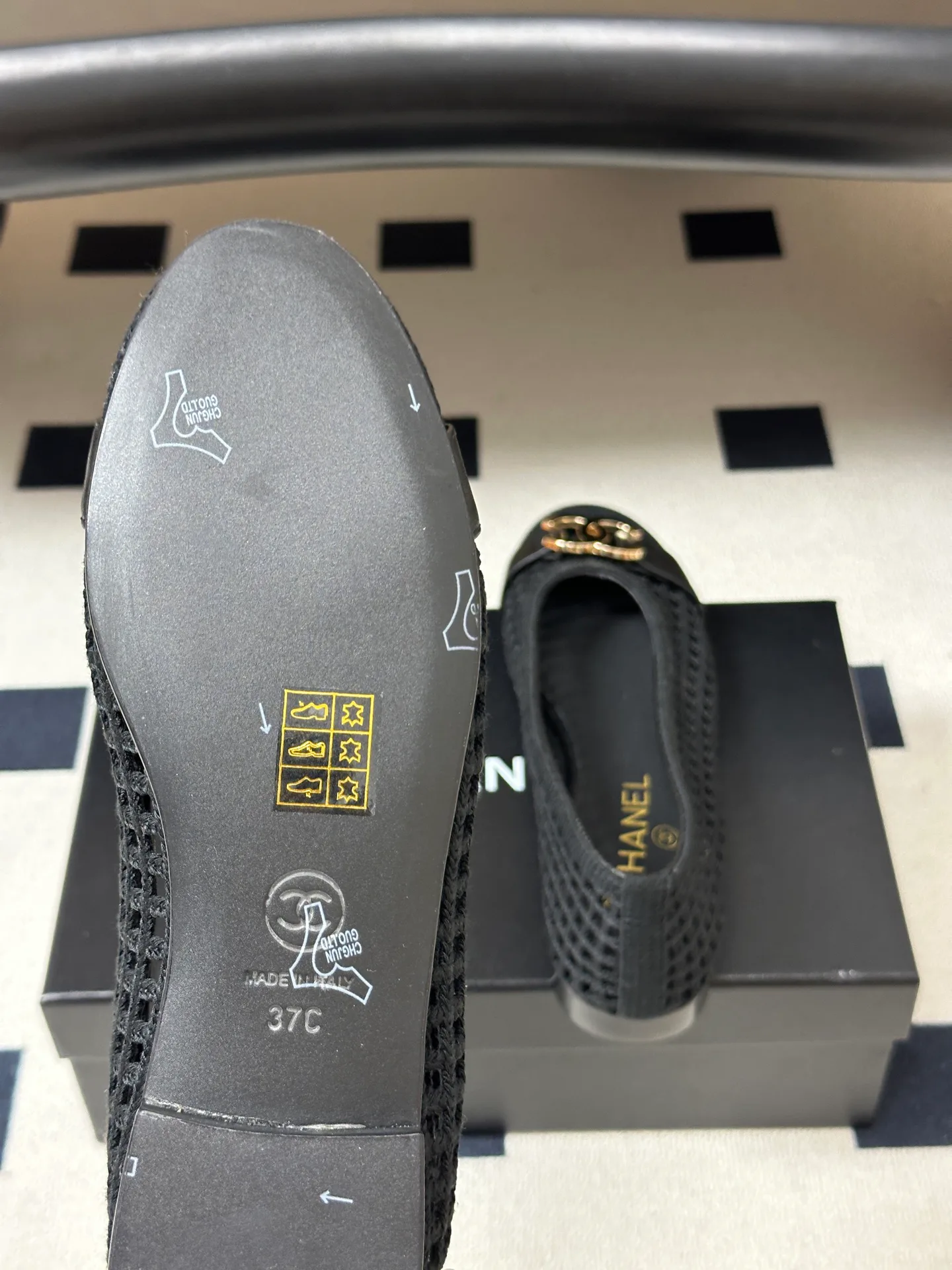 Women's Ballet Flats CHANEL 17403436